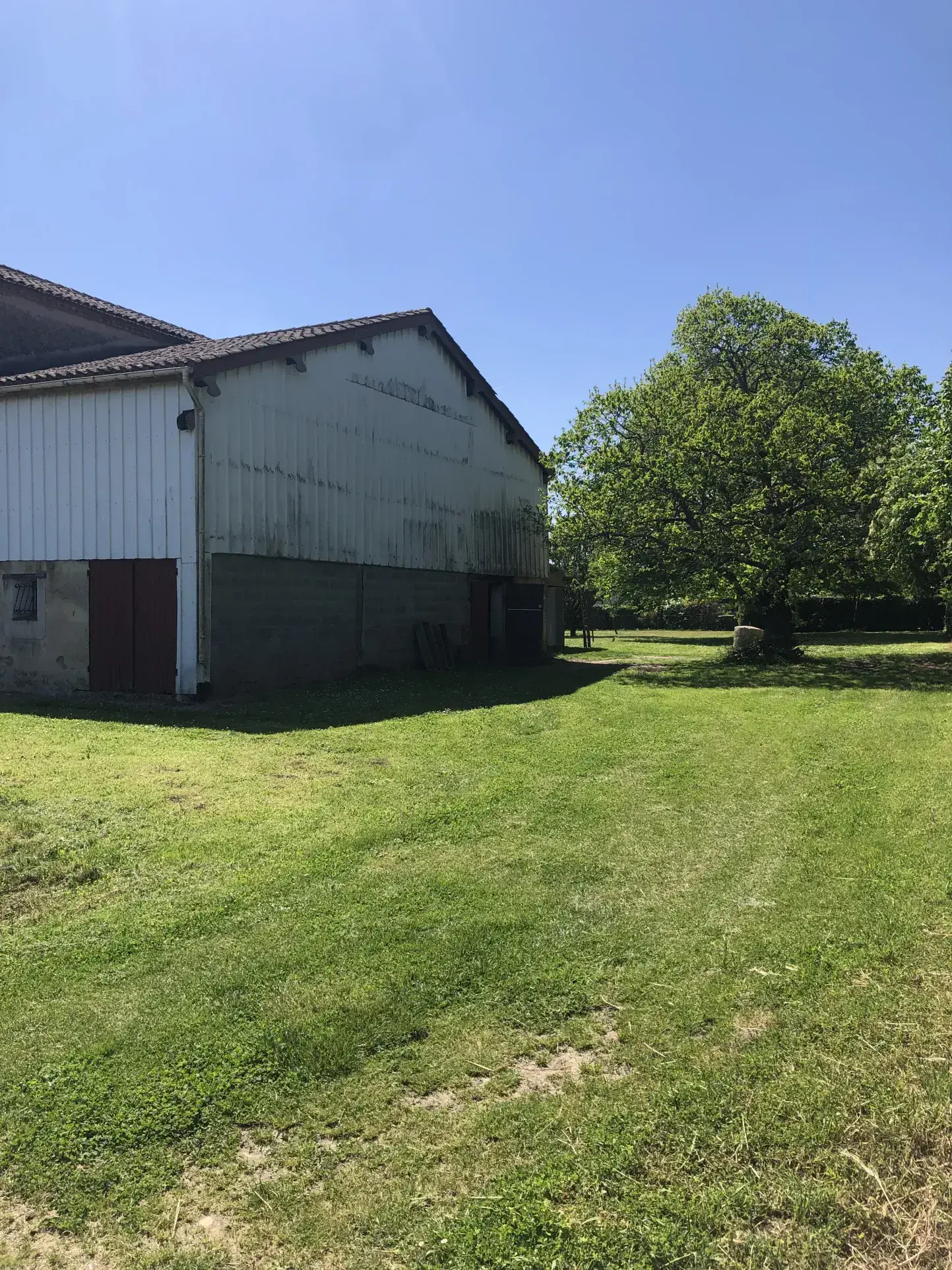 Maison girondine avec dépendance et grand terrain à La Réole 