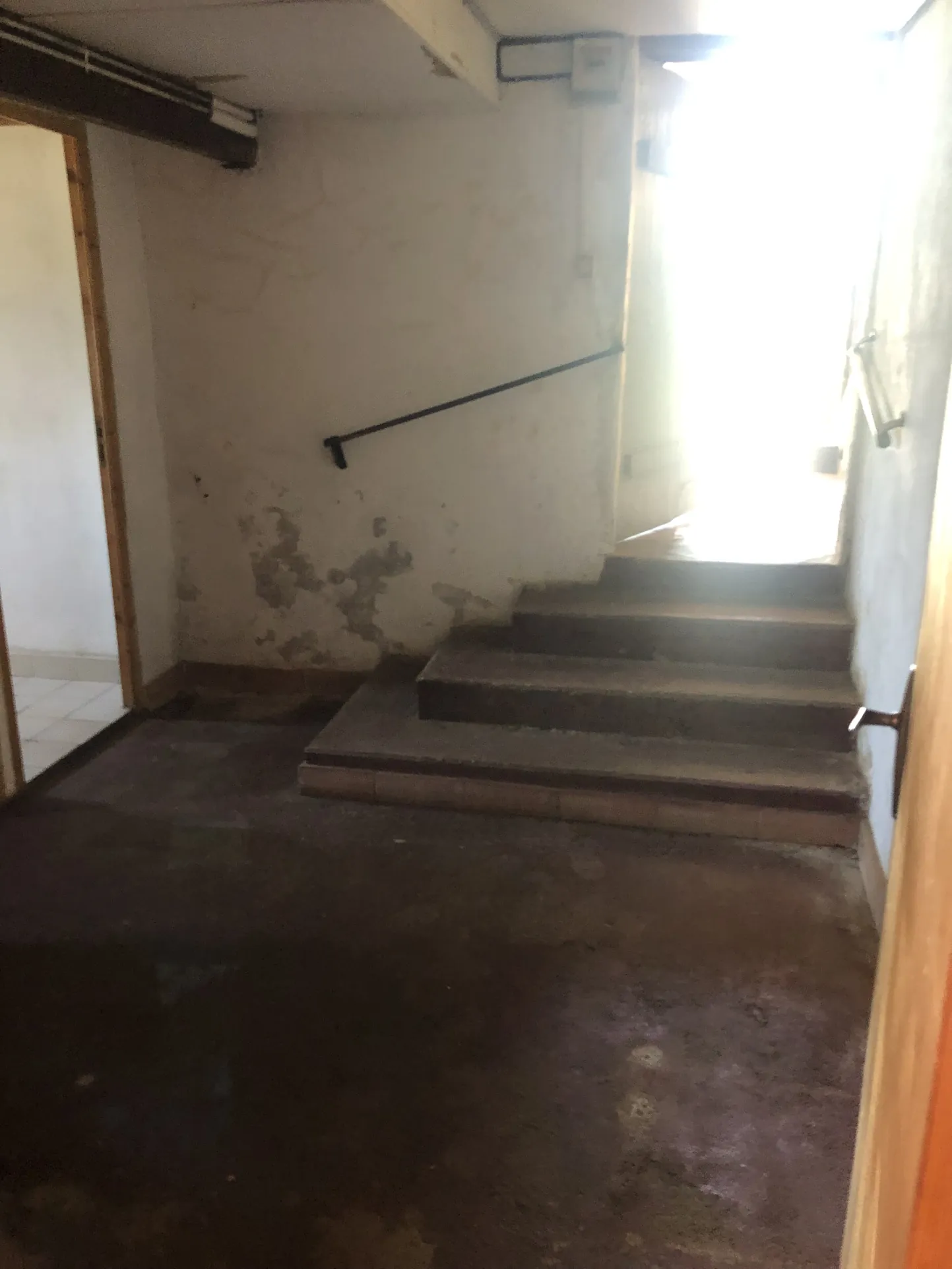 Maison girondine avec dépendance et grand terrain à La Réole 