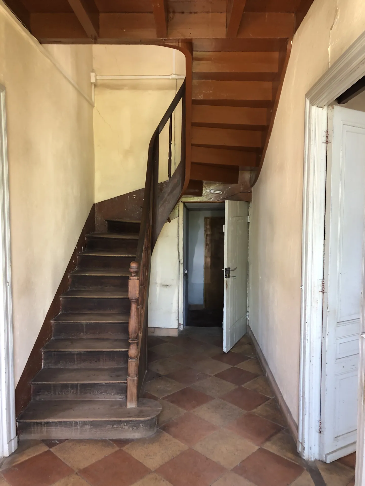 Maison girondine avec dépendance et grand terrain à La Réole 