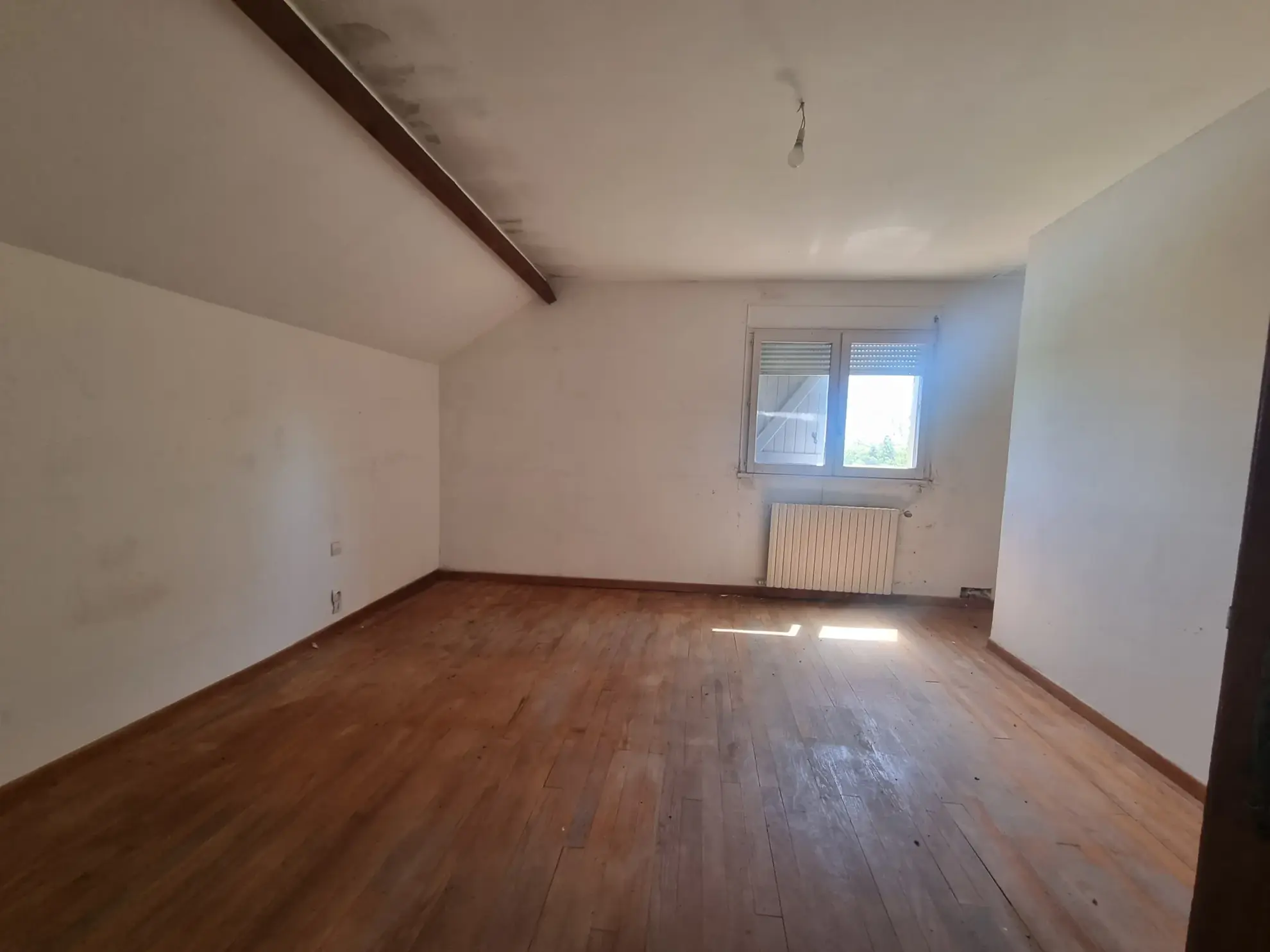 Maisons à vendre à Alençon - 133,88 m² avec grand terrain 