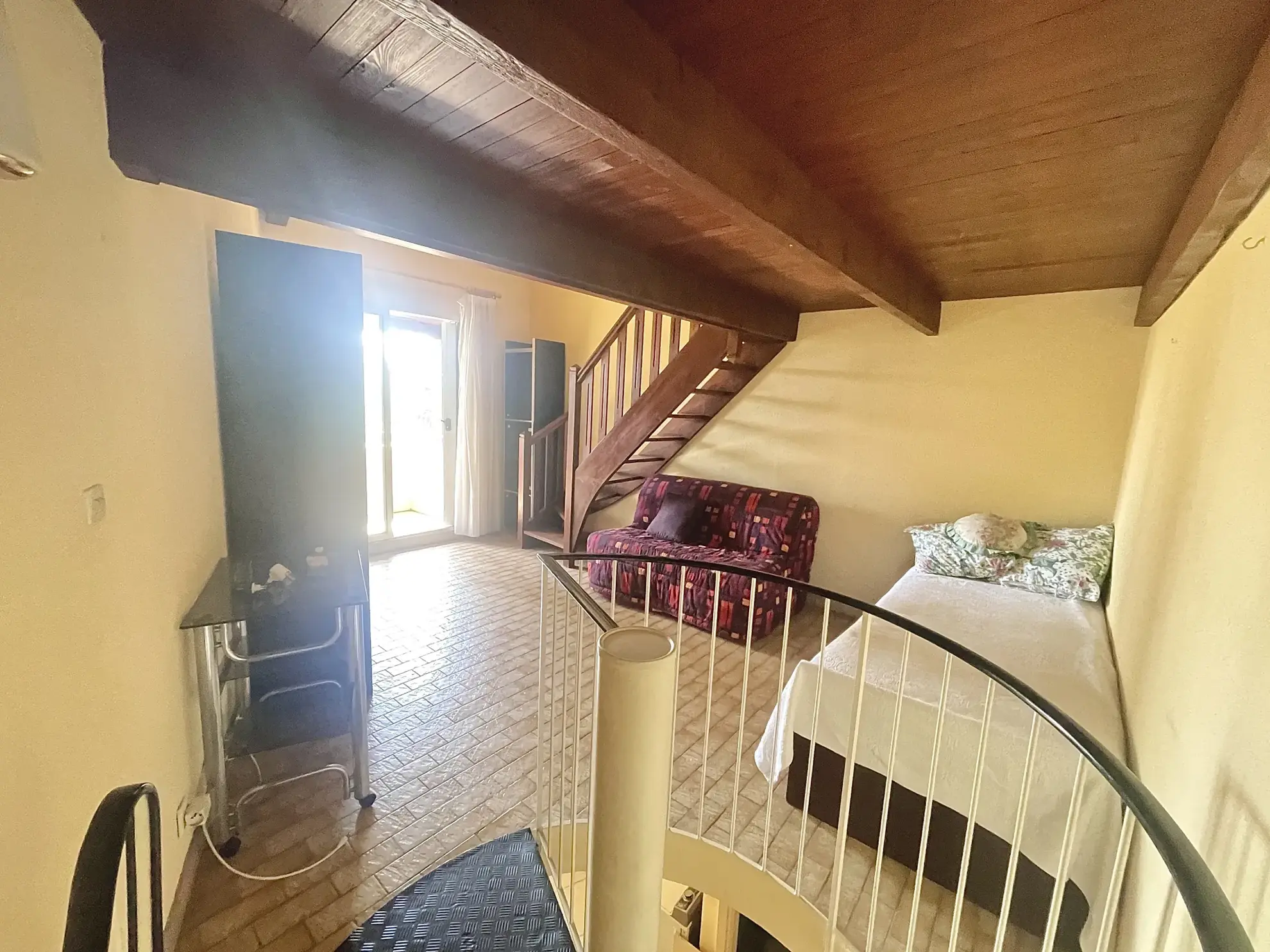 Spacieux duplex 3 chambres avec jardin, garage et parking à Le Grau d'Agde 