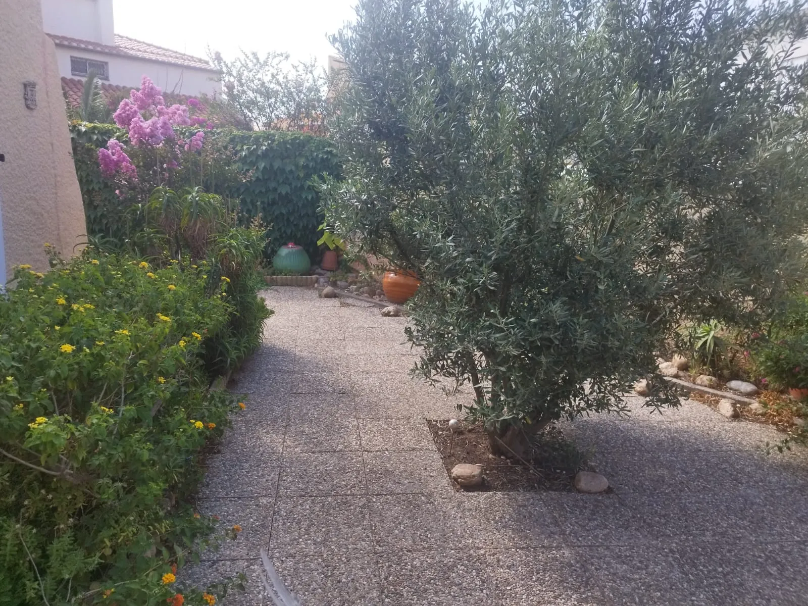 Maison 3 faces à Cabestany de 108 m² avec jardin et garage 