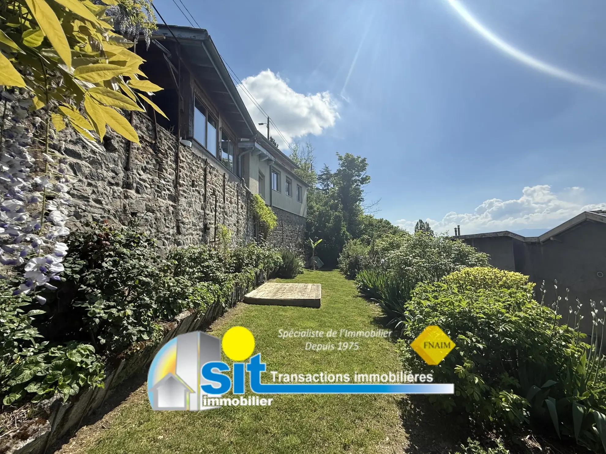 Ensemble immobilier avec vue exceptionnelle à Vienne - Maison et potentiel de construction 