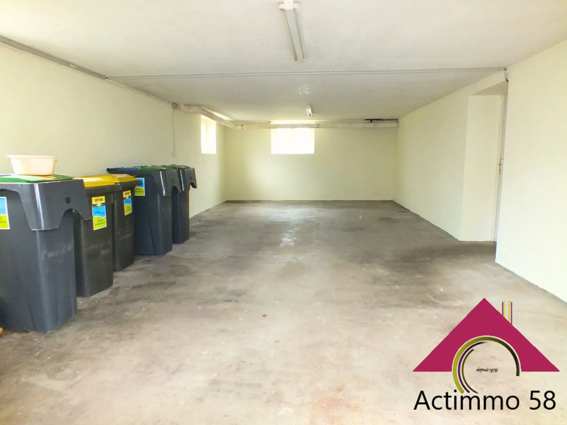 Vente d'une maison avec studio indépendant à Jouet-sur-l'Aubois près de Nevers 