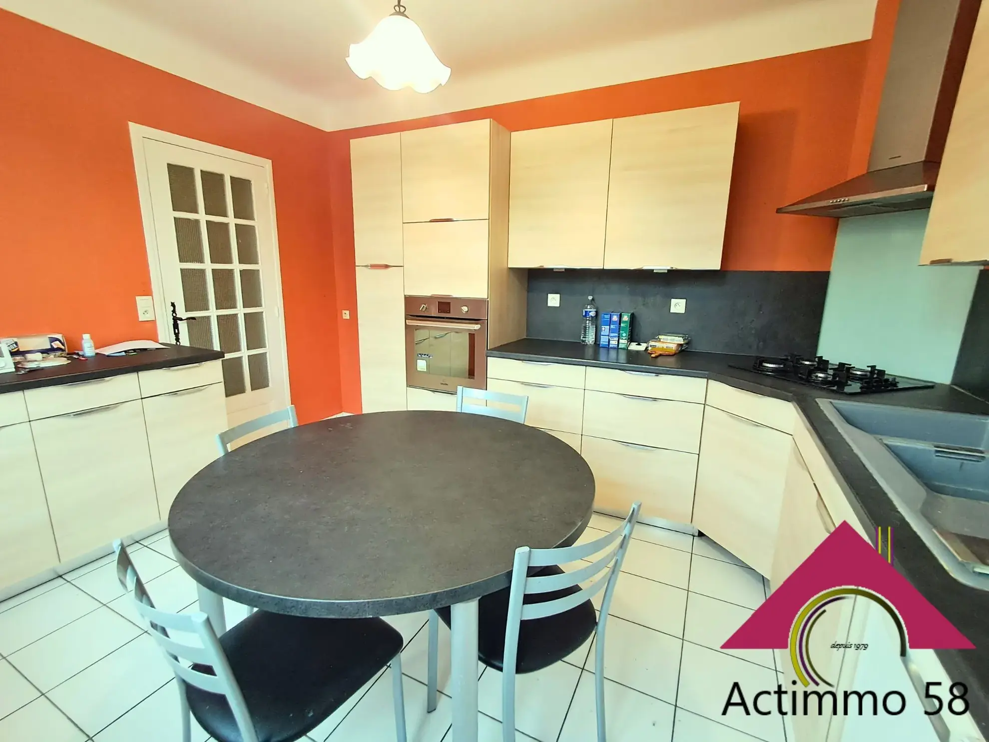 Vente d'une maison avec studio indépendant à Jouet-sur-l'Aubois près de Nevers 