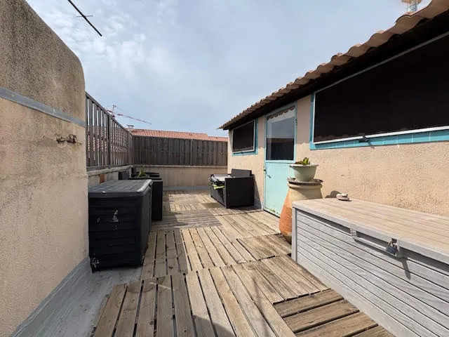 Charmante maison de ville à Port-de-Bouc avec vue sur mer et terrasse tropézienne 