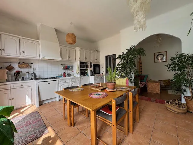 Charmante maison de ville à Port-de-Bouc avec vue sur mer et terrasse tropézienne 