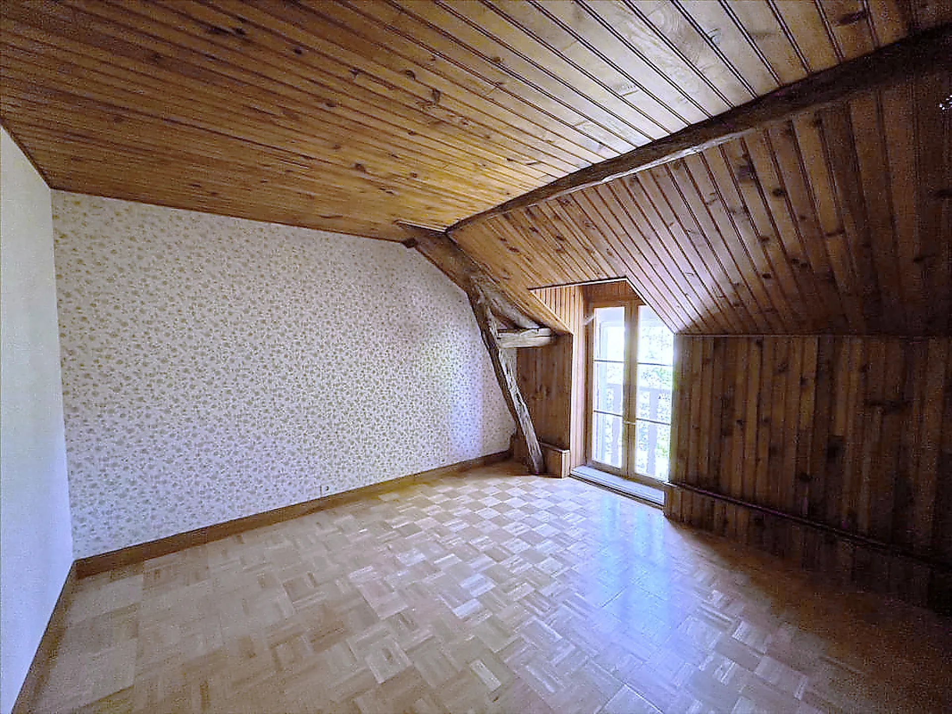 Longère à Pannes de 251 m2 avec piscine, jardin, proche Paris 