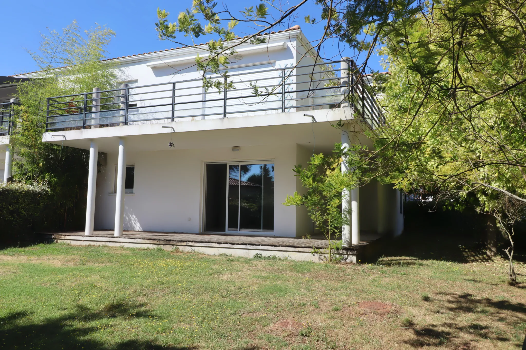 Appartement 2 chambres avec jardin et vue sur l'estuaire à Meschers-sur-Gironde 
