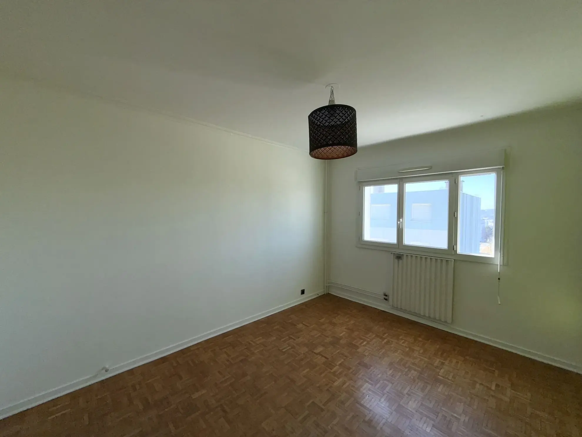 Bel appartement F4 traversant avec balcon et garage à Montreynaud, Saint-Étienne 