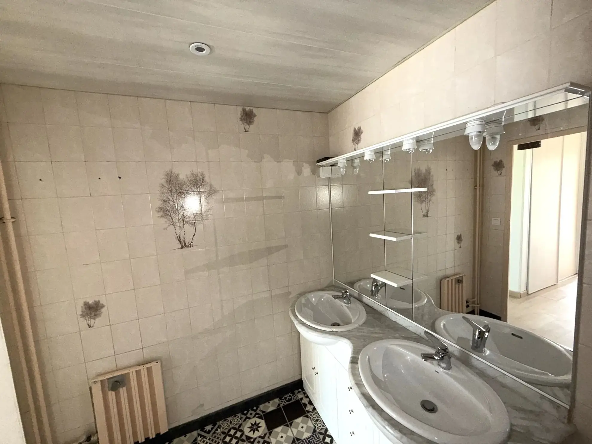 Bel appartement F4 traversant avec balcon et garage à Montreynaud, Saint-Étienne 