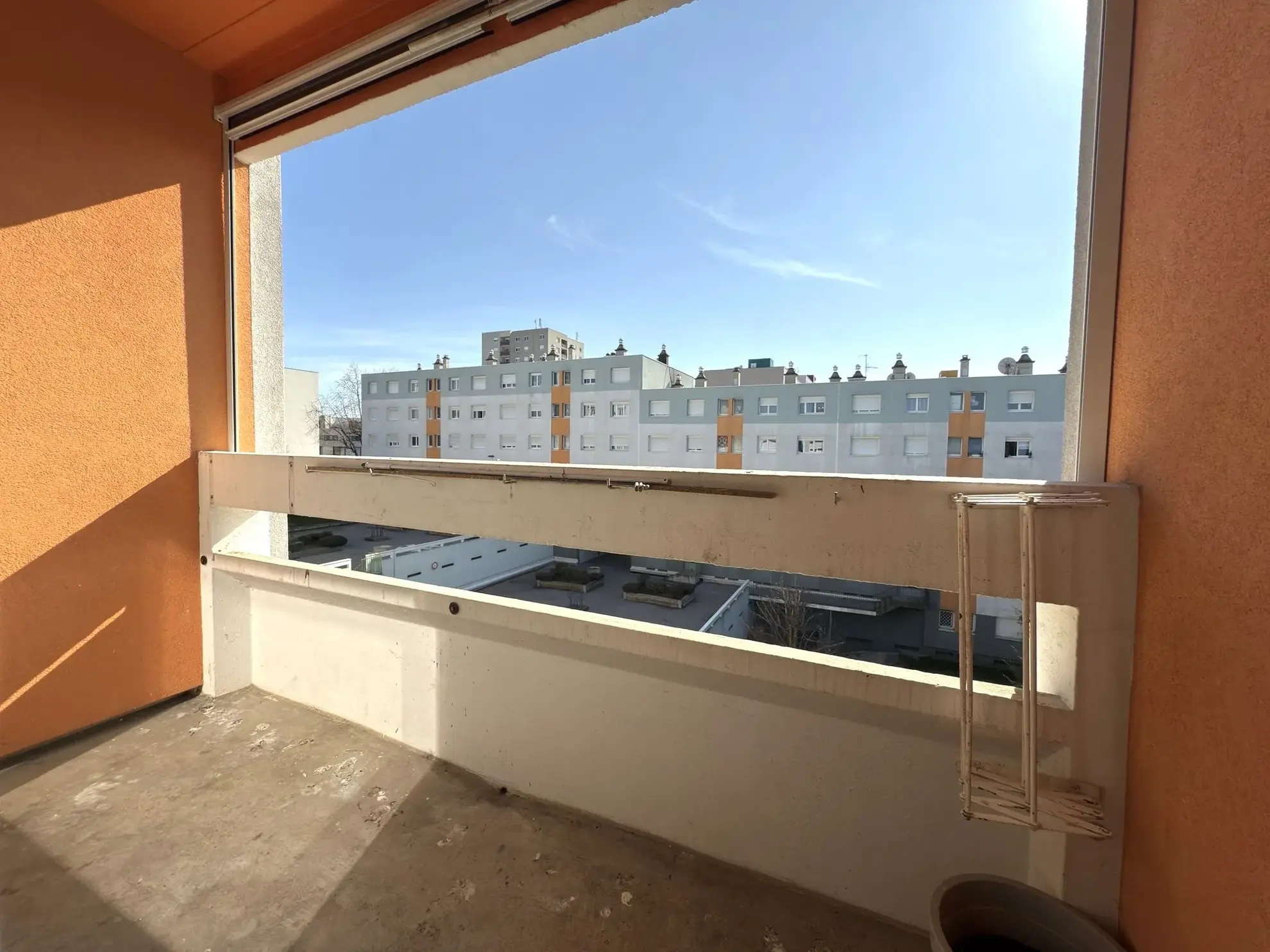 Bel appartement F4 traversant avec balcon et garage à Montreynaud, Saint-Étienne 