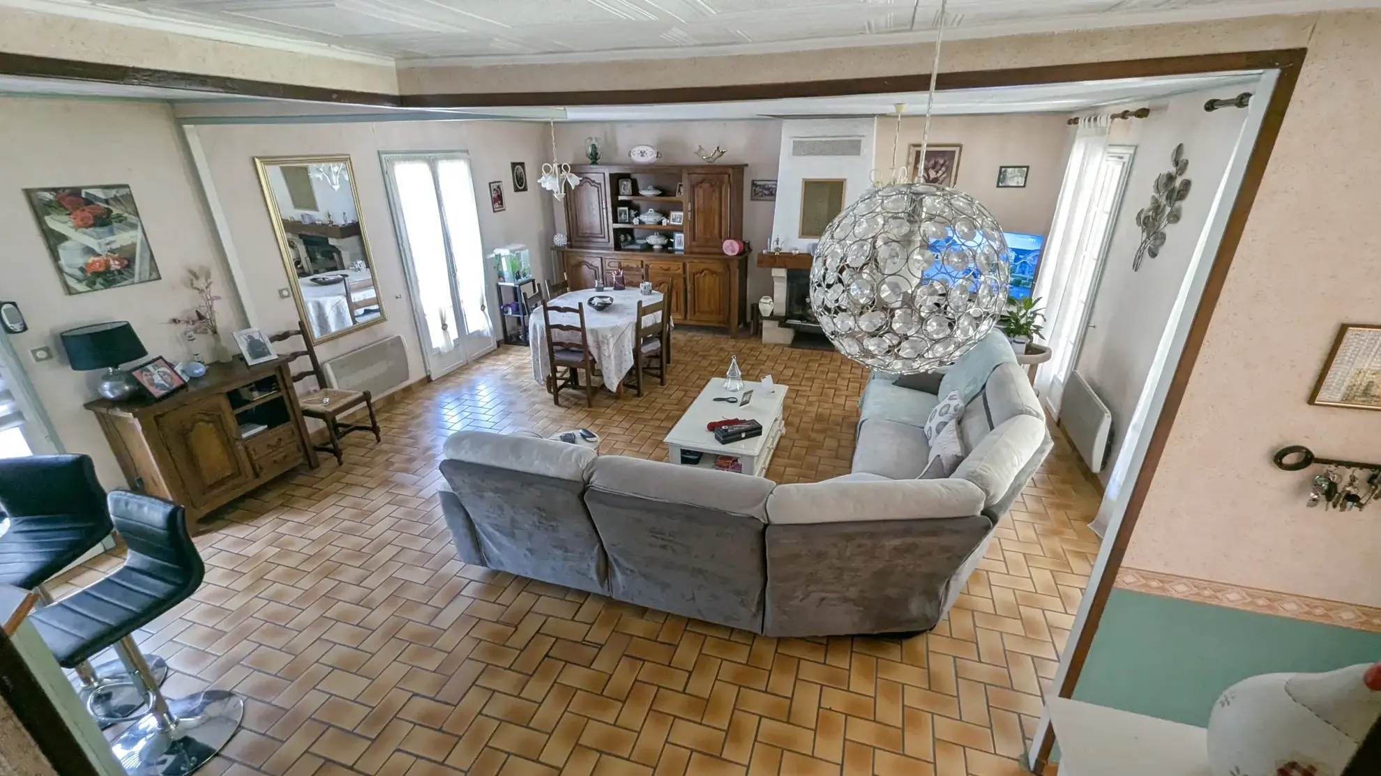 Maison à vendre à Magne avec 4 chambres, jardin clos et garage – Opportunité à saisir 