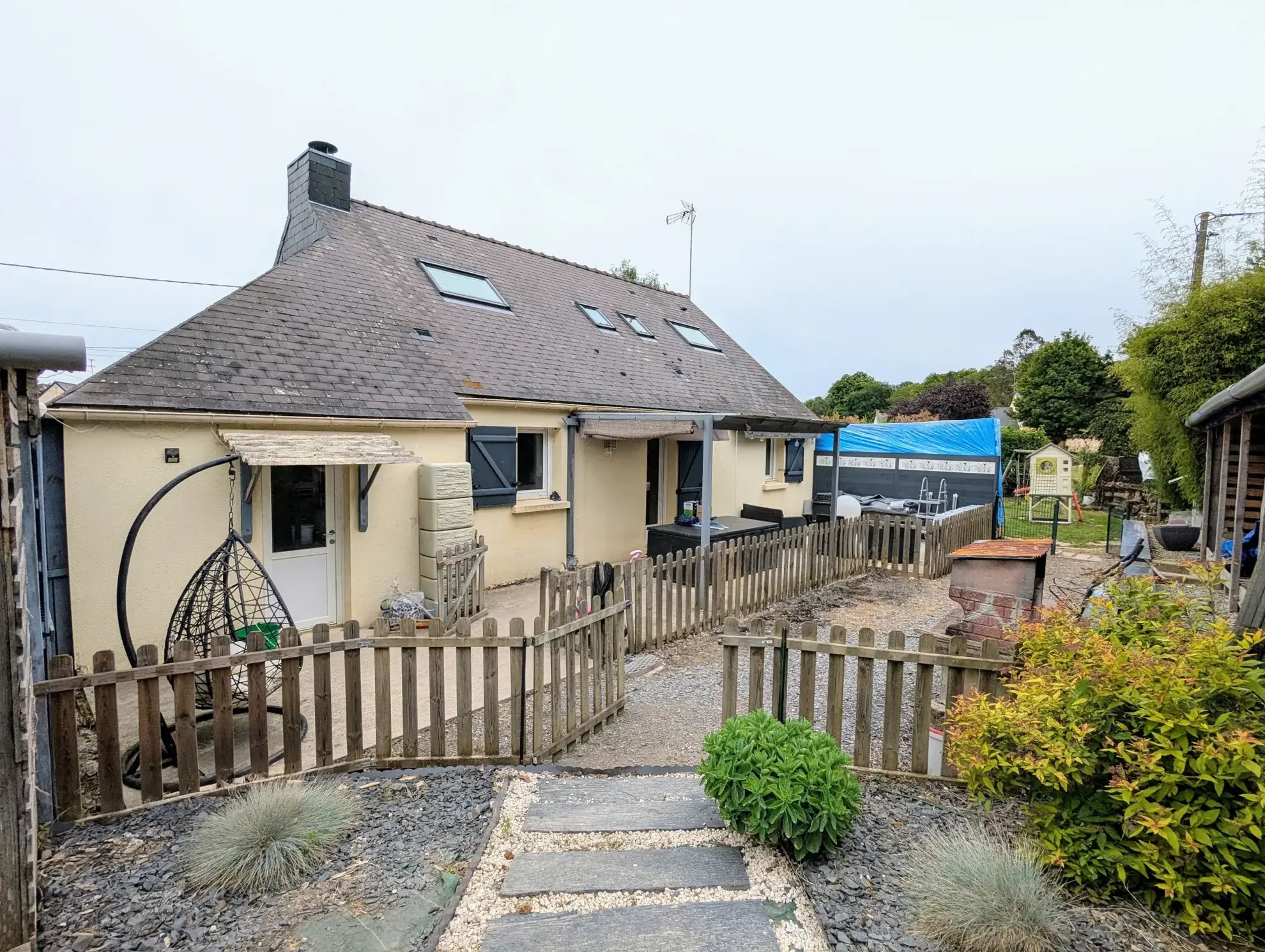 Maison 4 chambres à vendre à Beignon, Brocéliande, 95 m², jardin, proximité commodités 