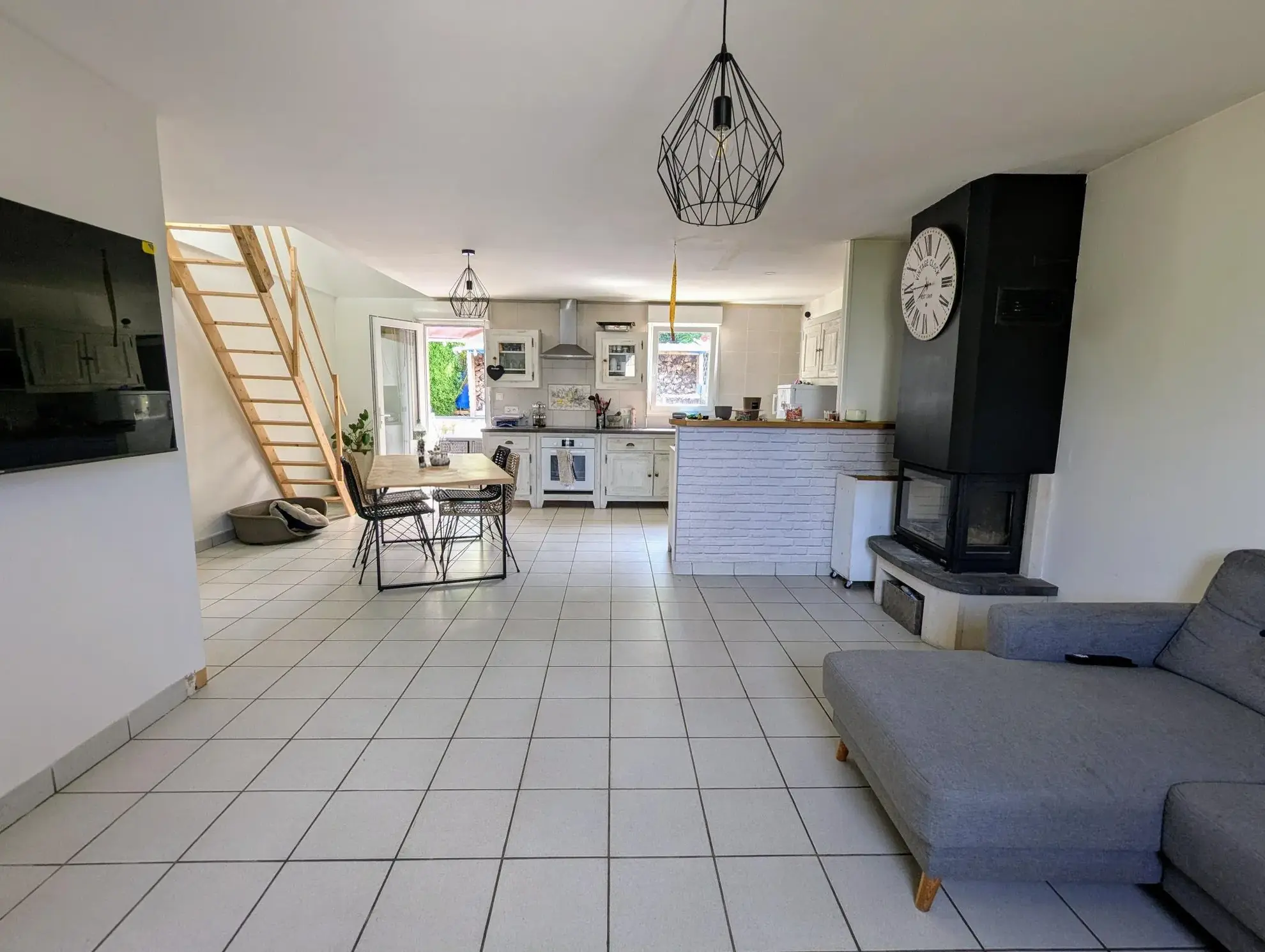 Maison 4 chambres à vendre à Beignon, Brocéliande, 95 m², jardin, proximité commodités 