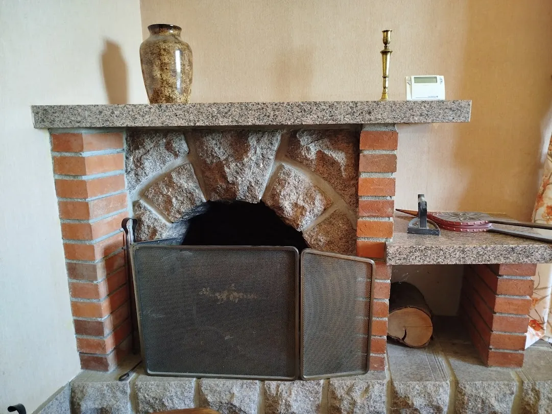 Maison familiale à Cusset avec jardin de 1335 m² à vendre proche Vichy 