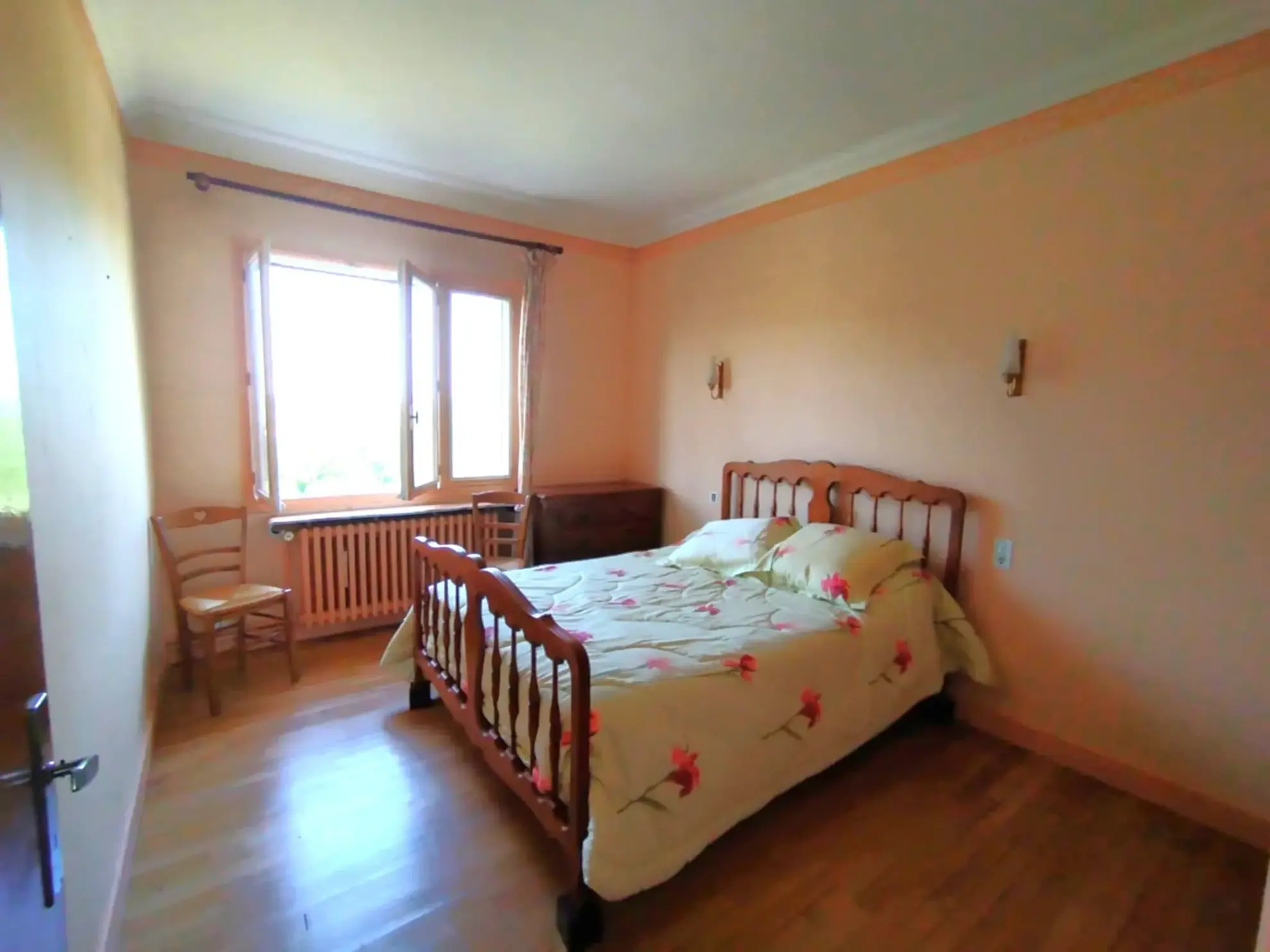 Maison familiale à Cusset avec jardin de 1335 m² à vendre proche Vichy 