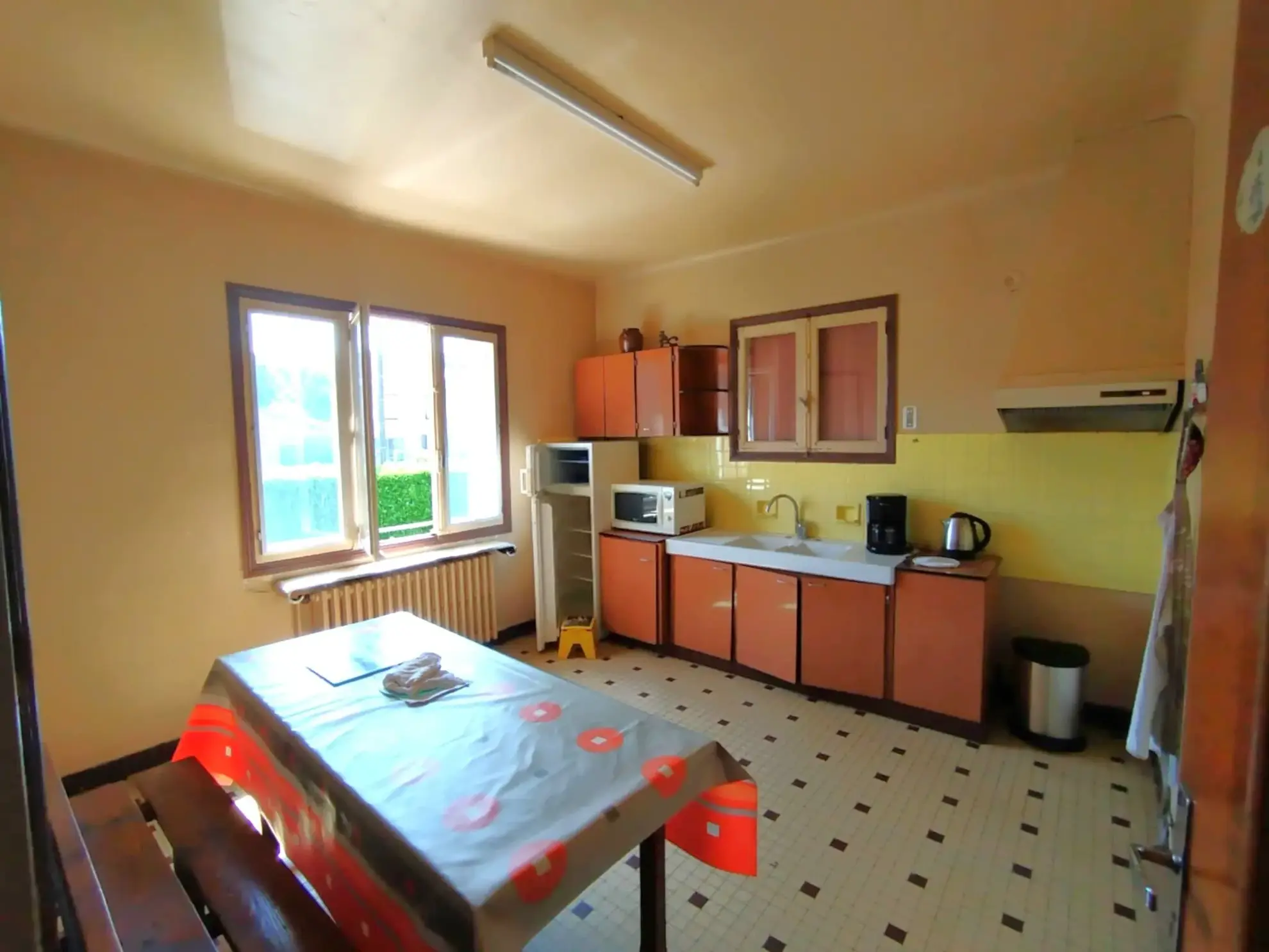 Maison familiale à Cusset avec jardin de 1335 m² à vendre proche Vichy 