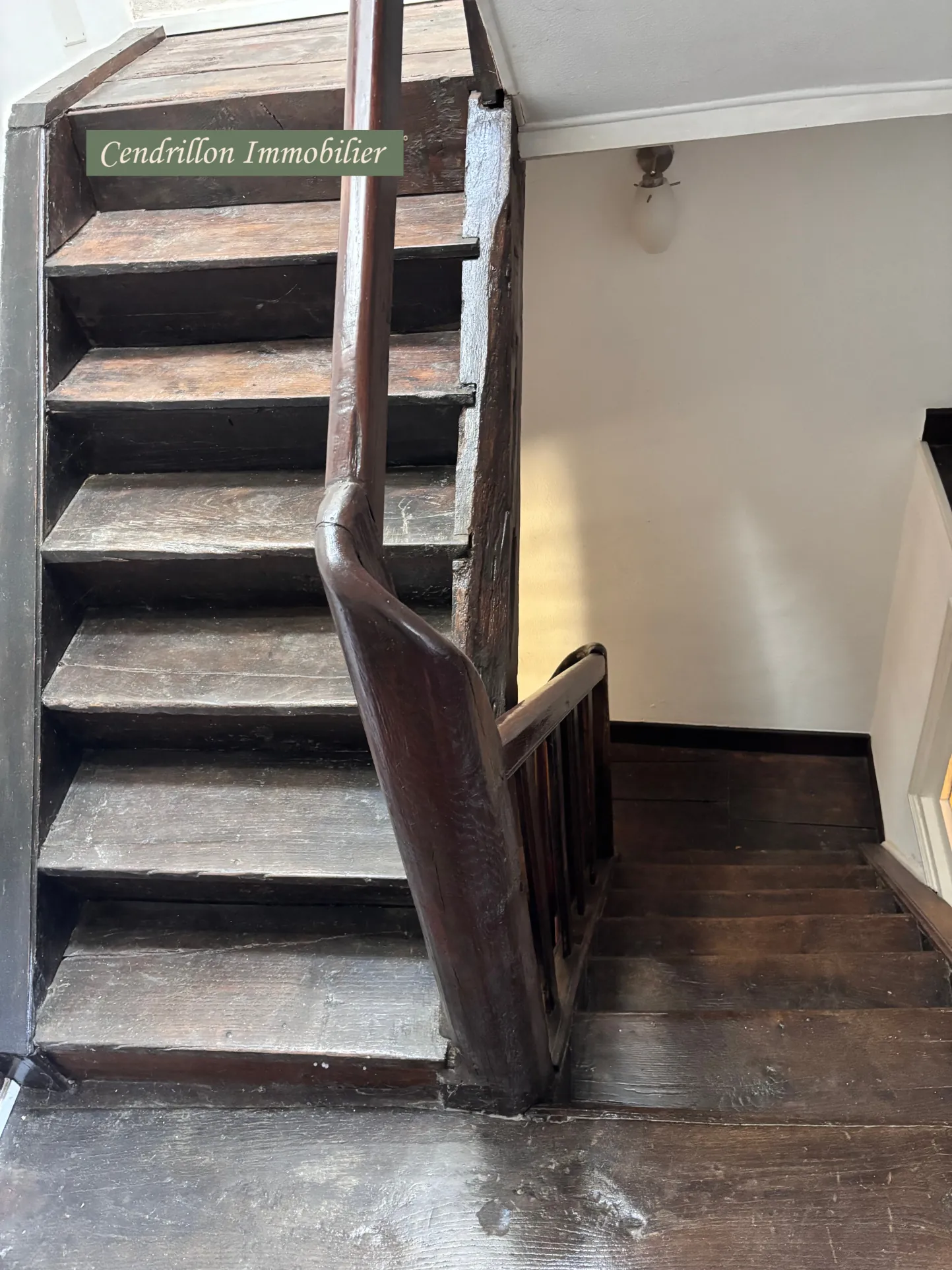 Maison de ville rénovée avec jardin et dépendance à Bourganeuf 