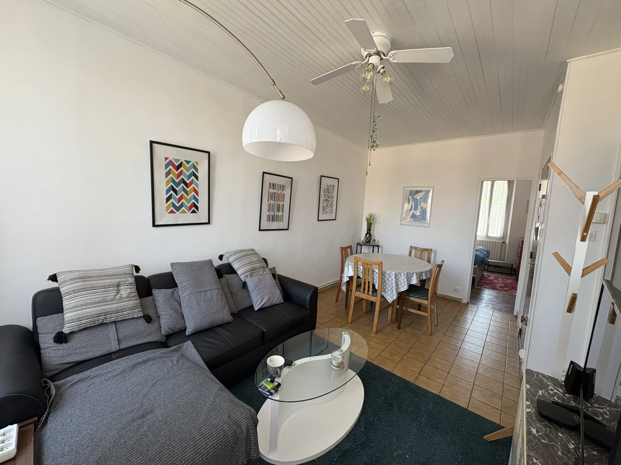 Bel appartement avec deux chambres à La Seyne-sur-Mer, proche du port et des commerces