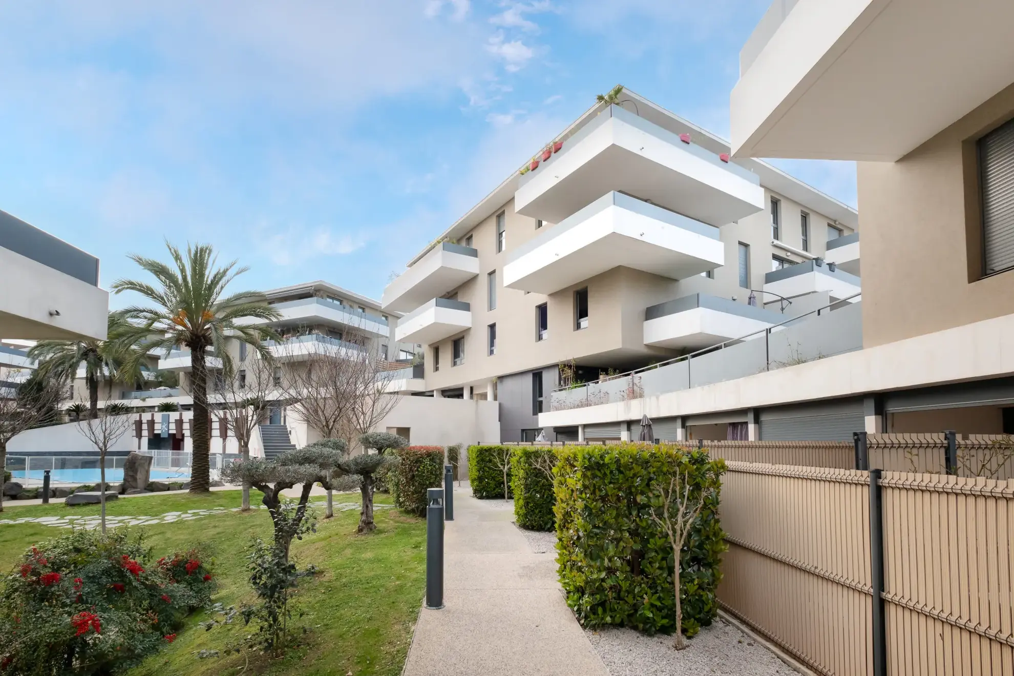 Bel appartement T2 de 47 m² avec terrasse à Juvignac dans résidence de standing 