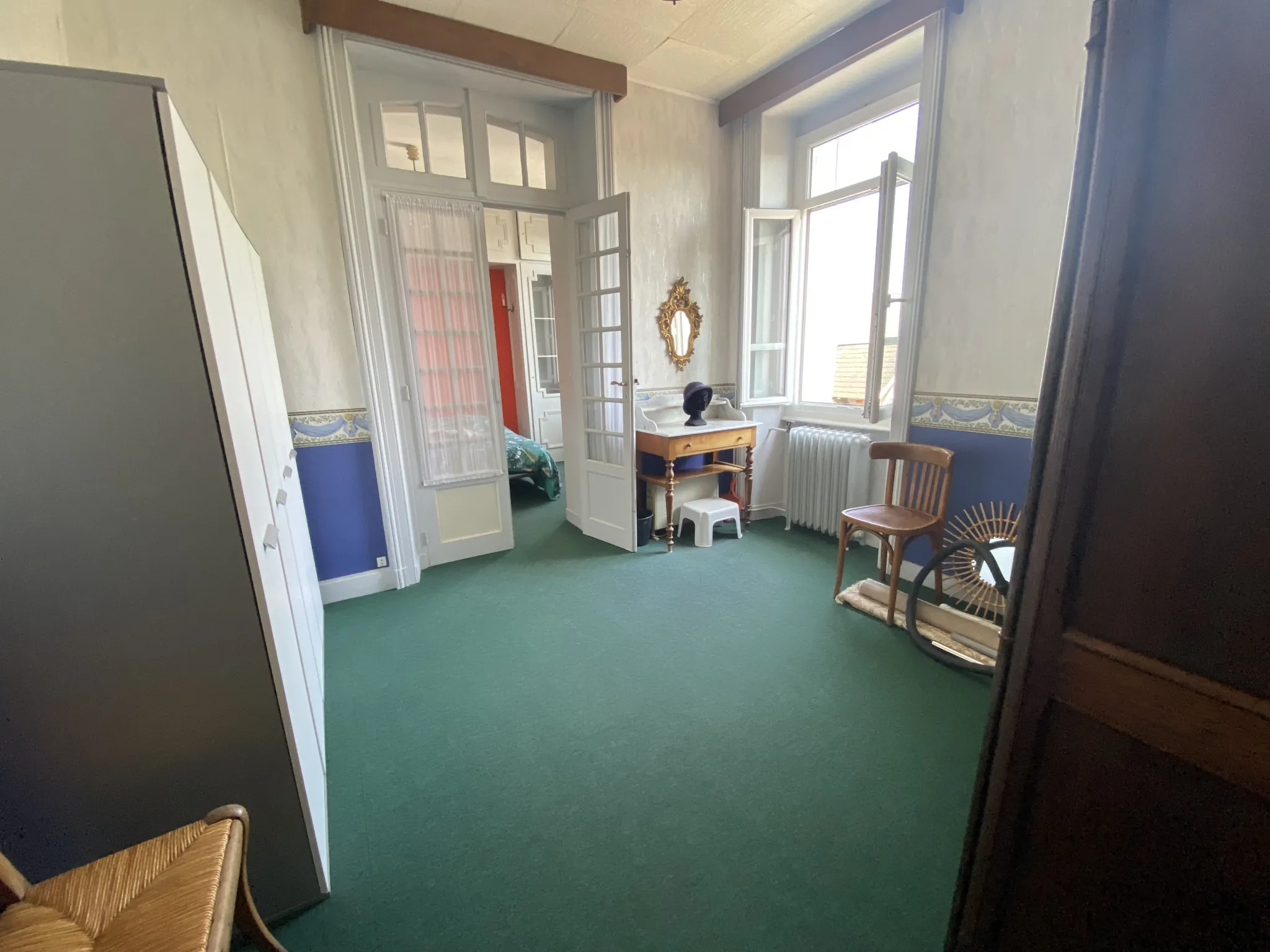 Maison Belle Époque de 10 pièces avec jardin et garage à La Ferté-Macé 