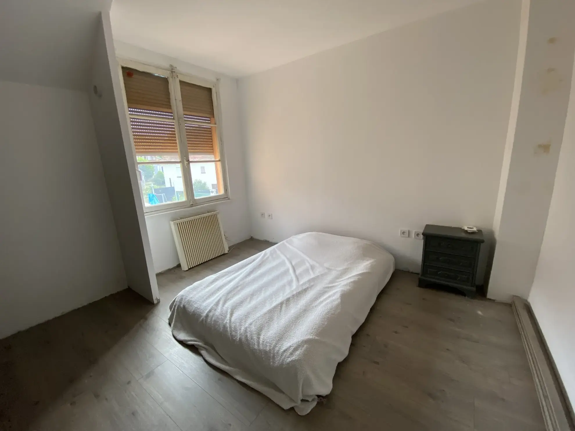 Maison de village rénovée à Falck, 2 chambres, terrasse et jardin de 222 m² 