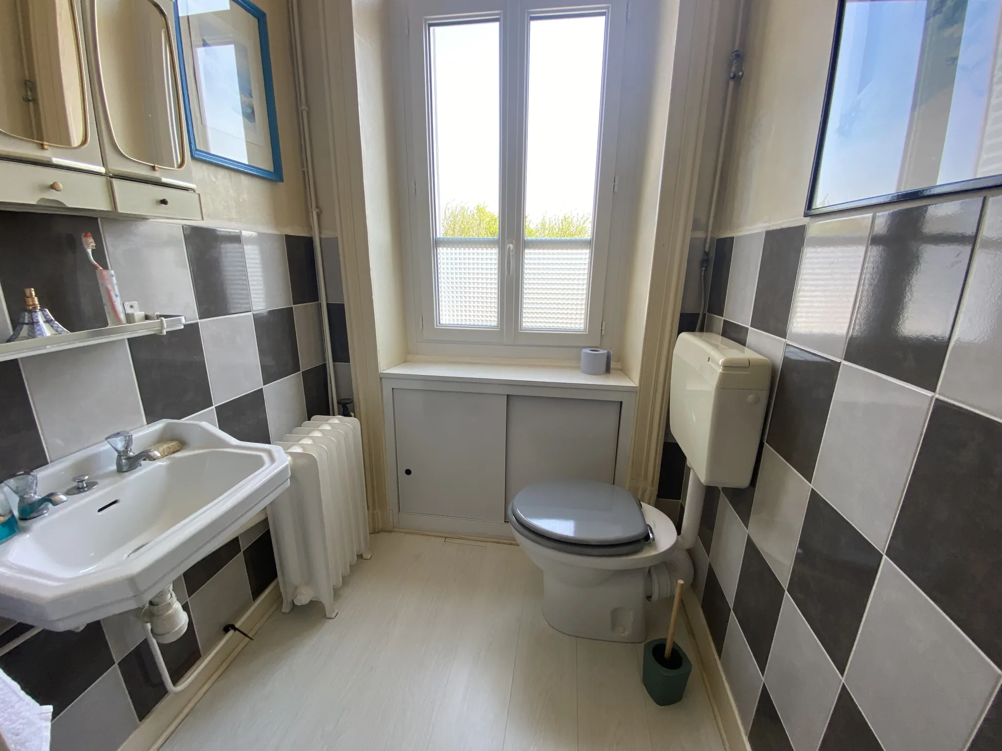 Maison Belle Époque de 10 pièces avec jardin et garage à La Ferté-Macé 