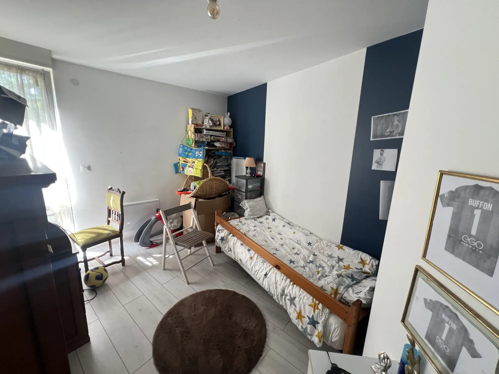 Appartement entièrement rénové à Montbard avec terrasse et garage 