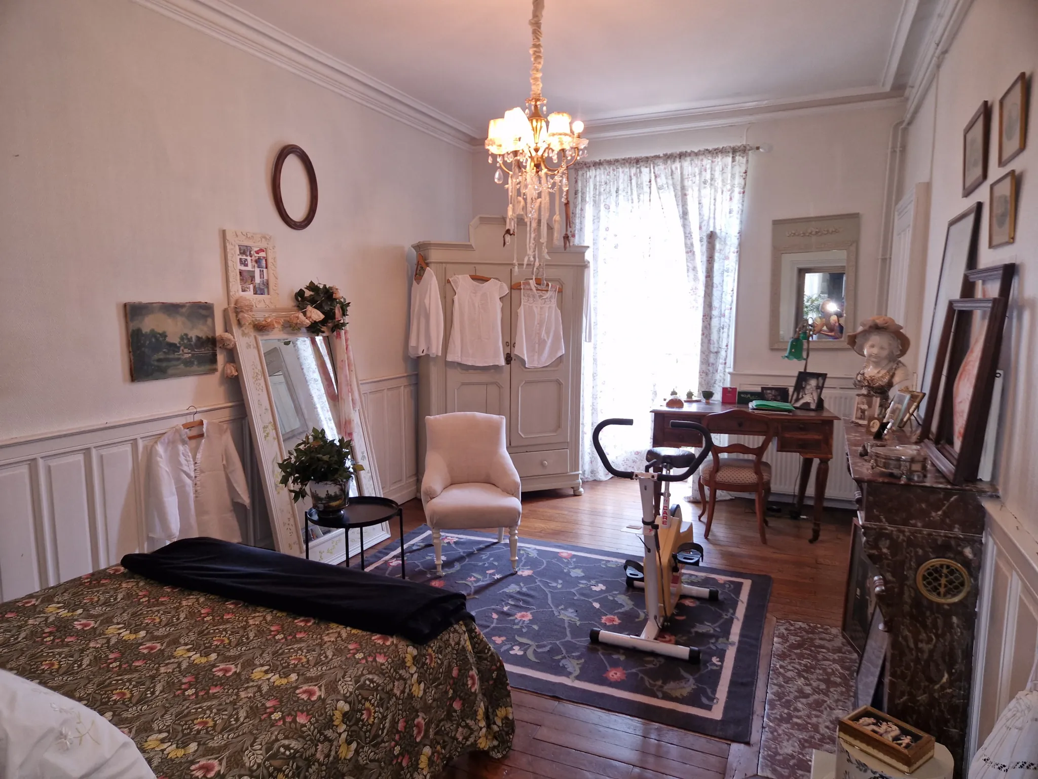 Appartement de charme de 122 m² avec terrasse et garage à Autun 