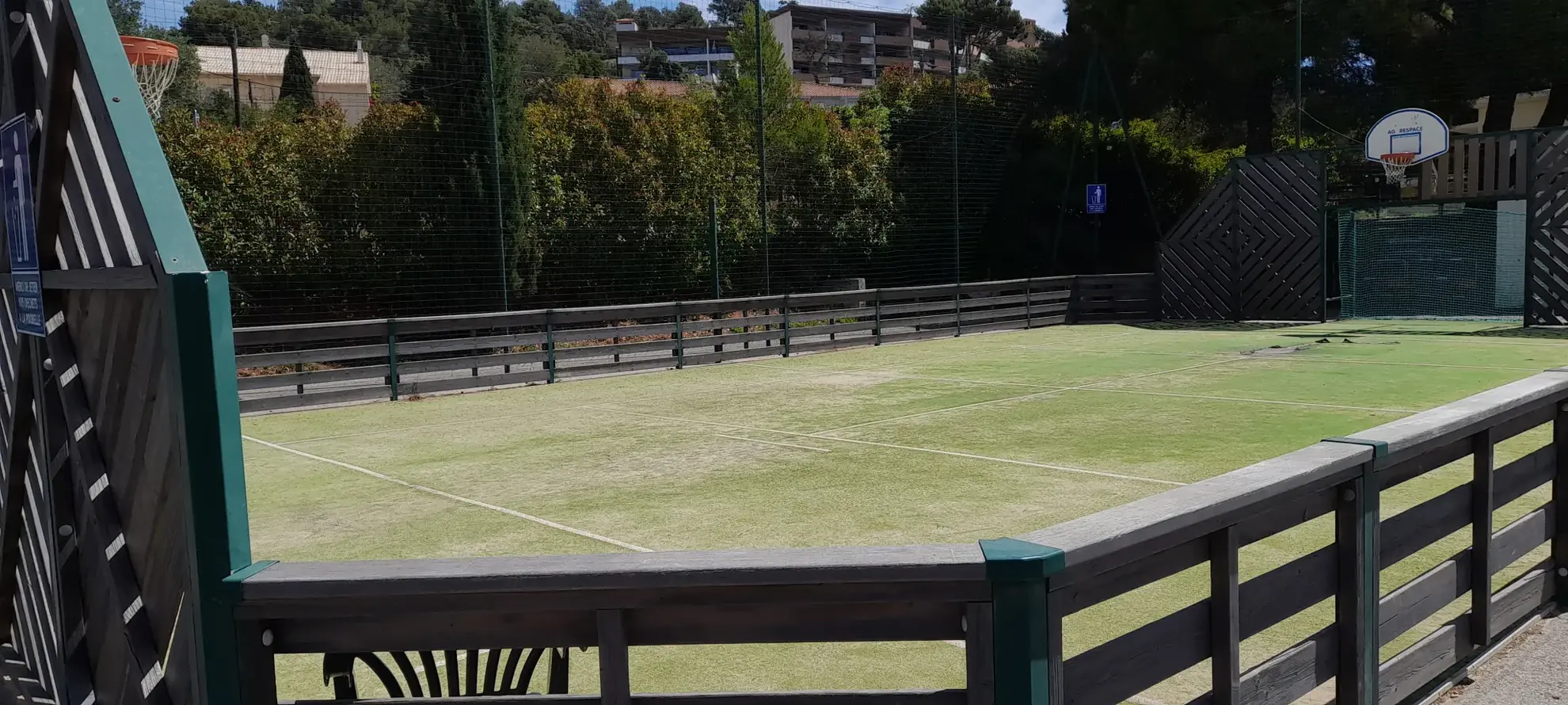 Appartement T2 avec piscine à La Londe – Investissement locatif rentable 