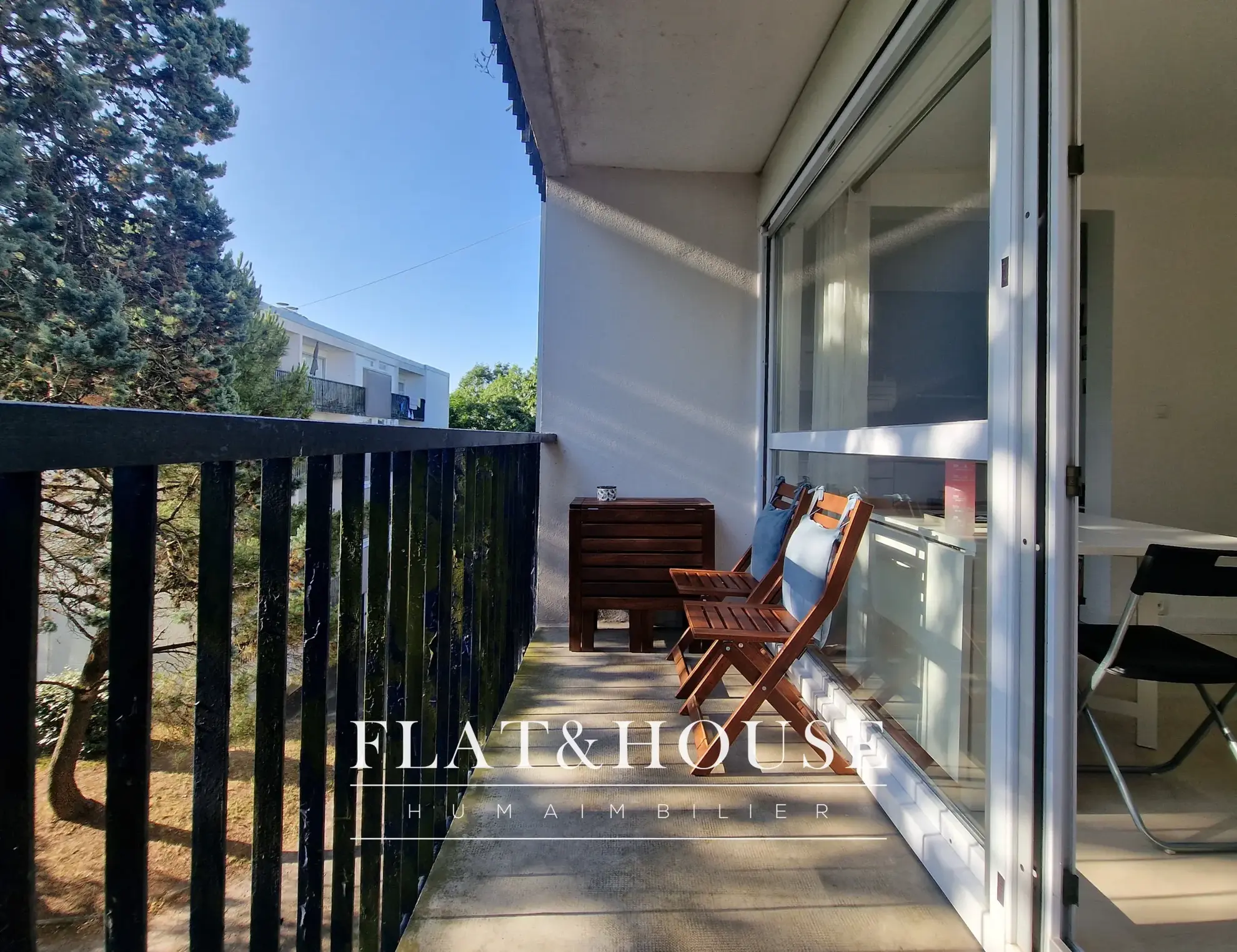 Appartement T3 lumineux à Reze, rénové, avec balcons et stationnement 