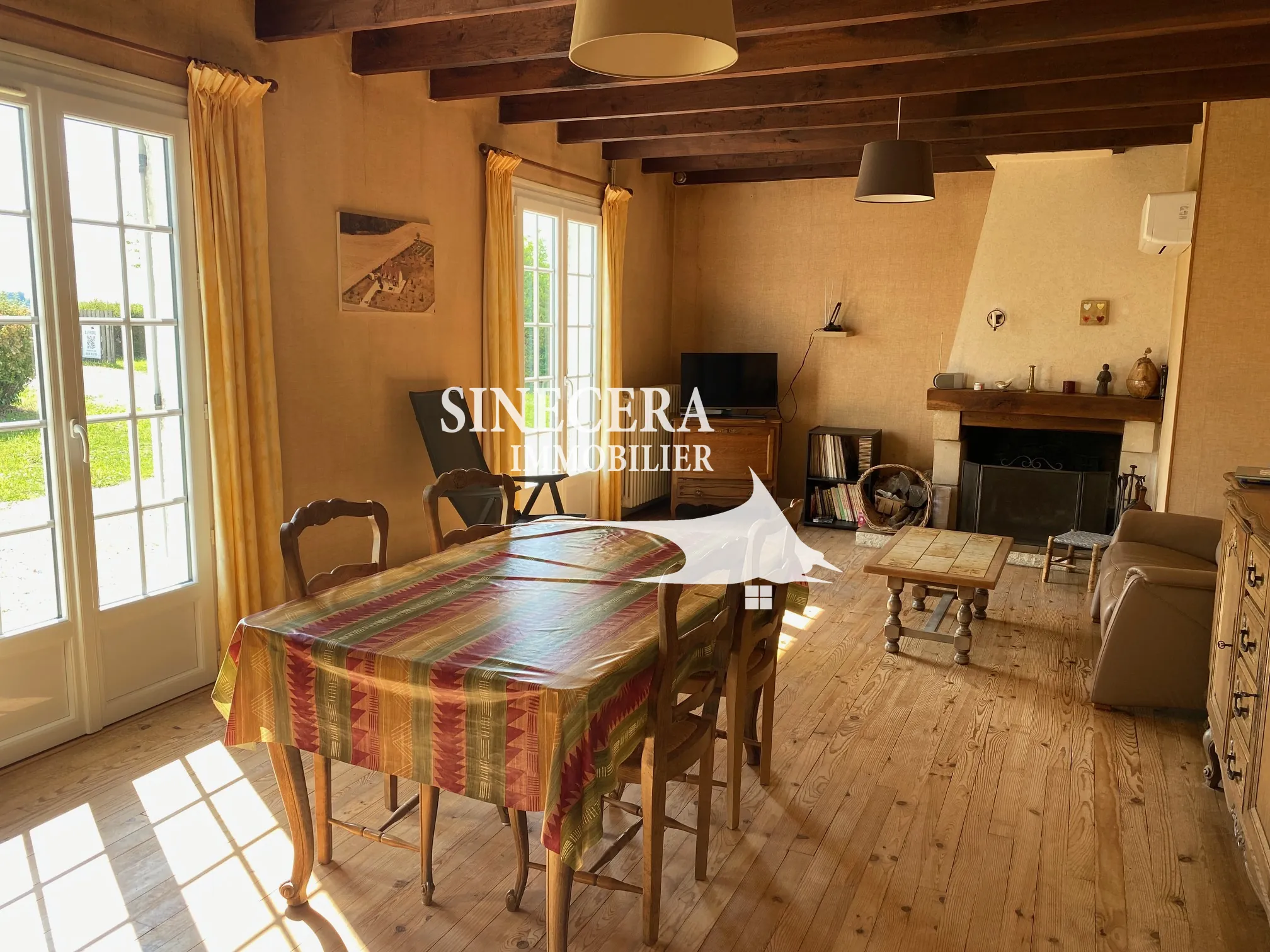 Charmante maison périgourdine avec jardin et vue panoramique à Riberac 