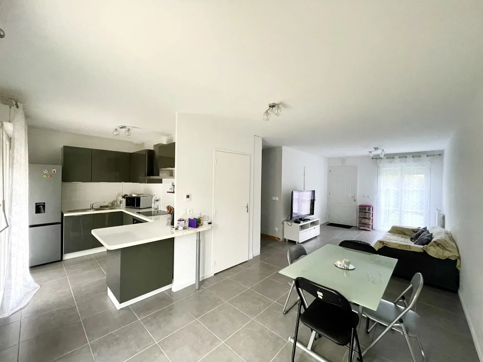 Maison récente de 80 m² avec jardin et garage à Sainte-Geneviève 