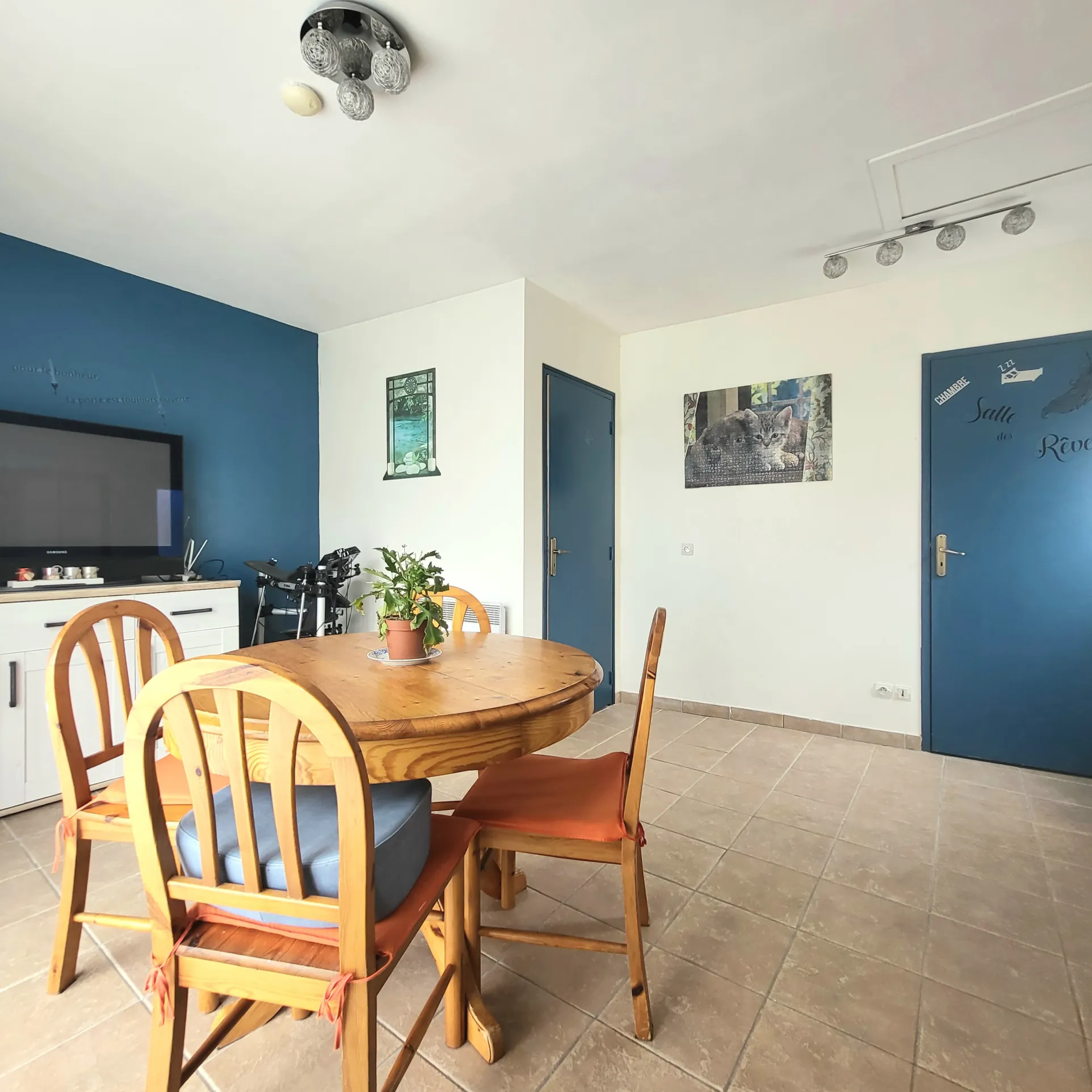 Maison lumineuse et atypique à vendre à Osny dans le Val-d'Oise 