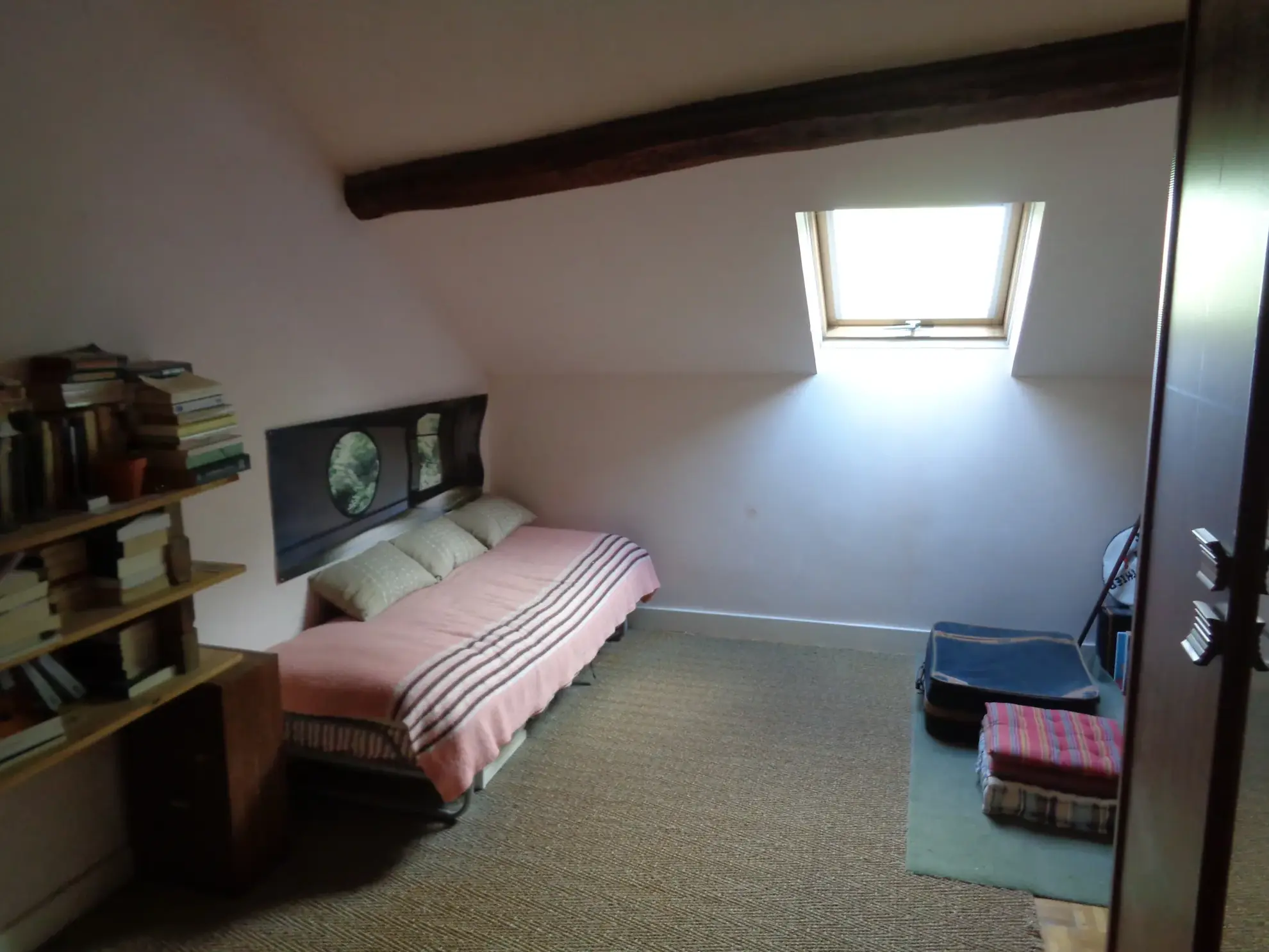 Grande maison de 190 m² avec cour et dépendances à Premery 