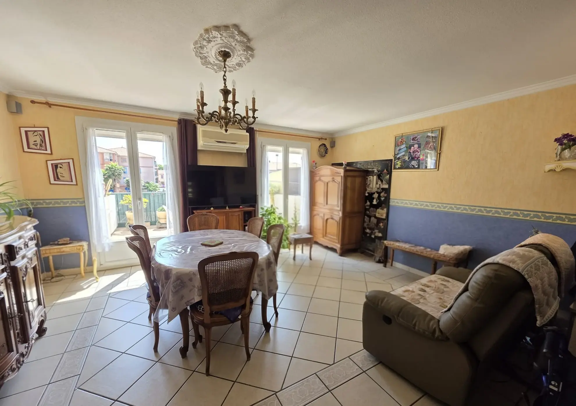 Pavillon avec vue sur mer à Port-de-Bouc de 72,77 m² 