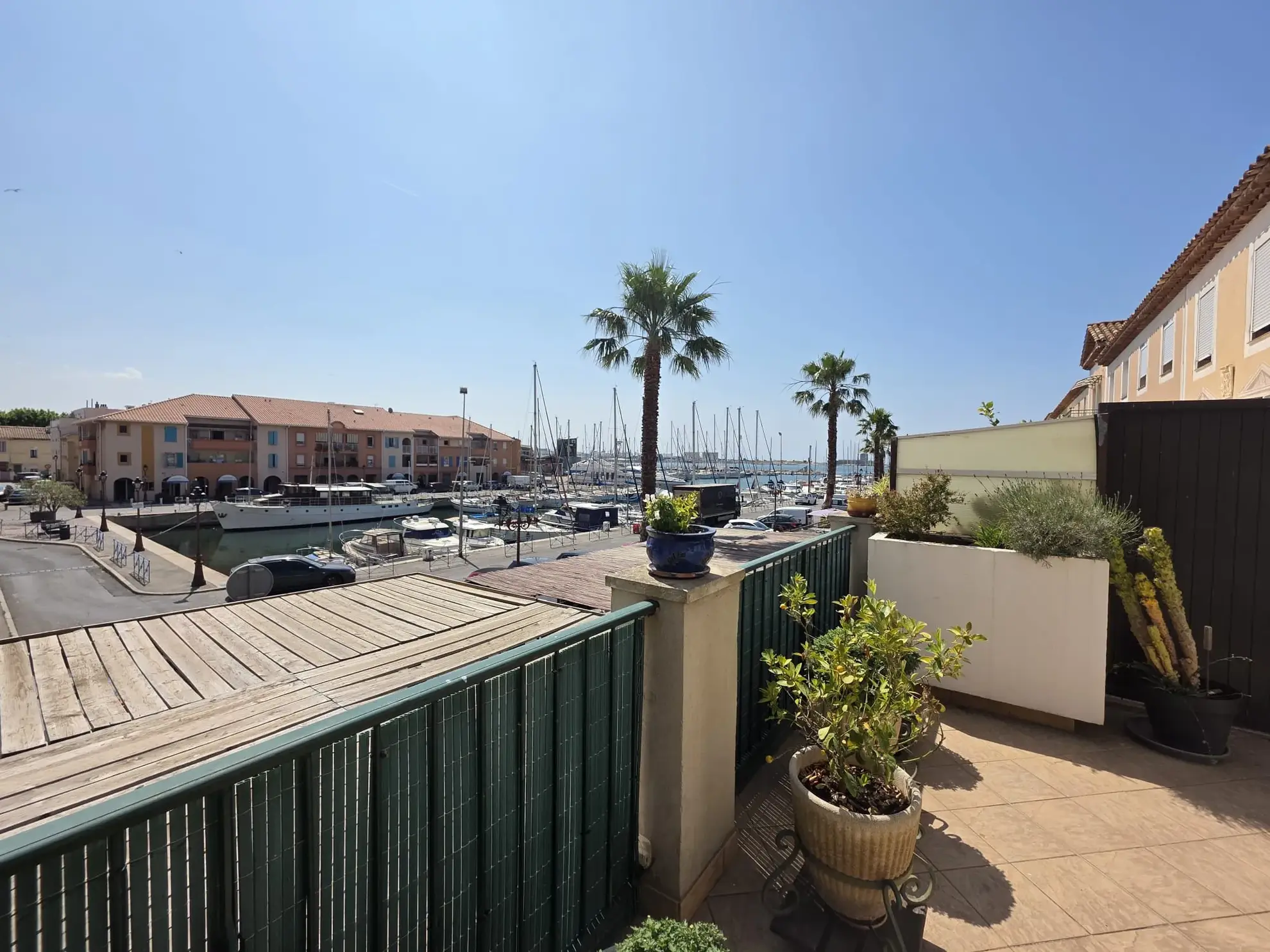 Pavillon avec vue sur mer à Port-de-Bouc de 72,77 m² 