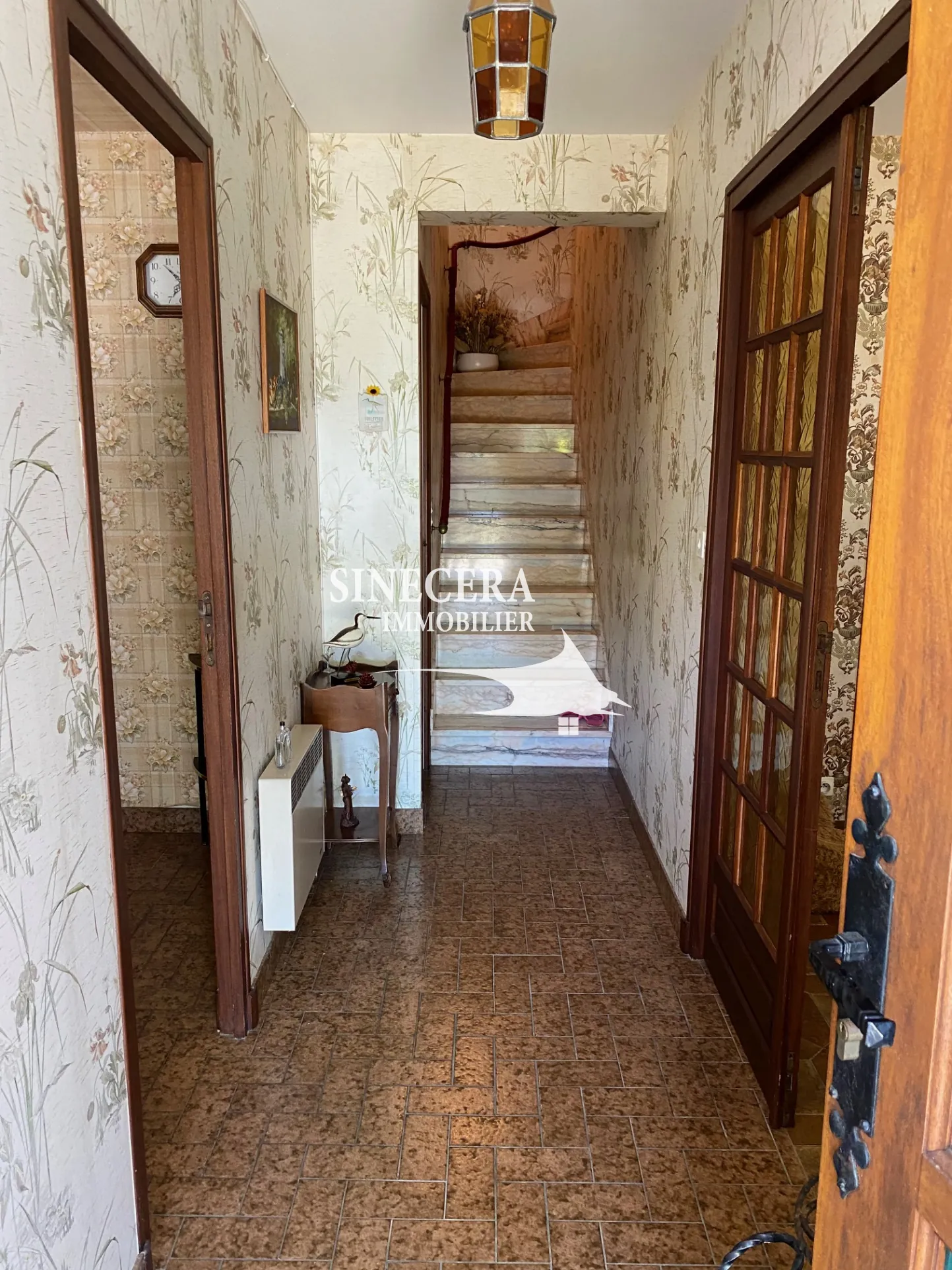 Maison en pierre avec grand terrain à Riberac, 3 chambres, garage et jardin ombragé 