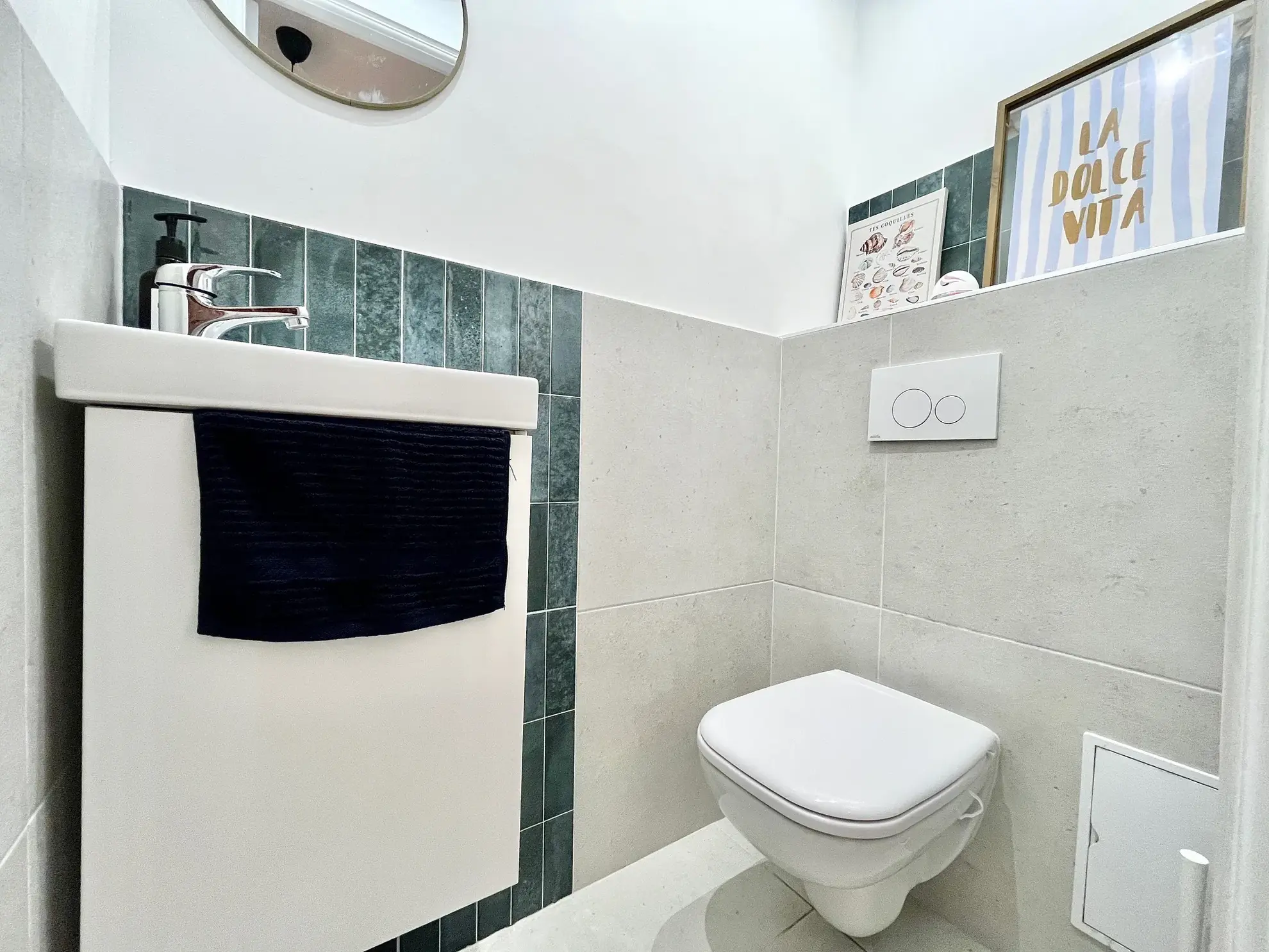 Vente d'un appartement 2 pièces rénové à Menton, quartier du Centenaire 