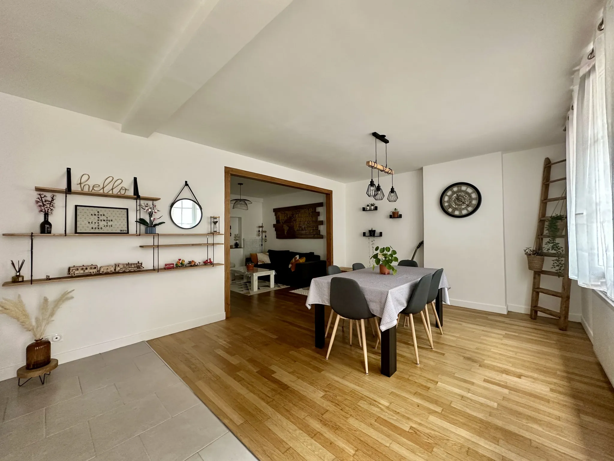 Maison de ville avec parking à vendre dans le quartier Monod au Le Mans 