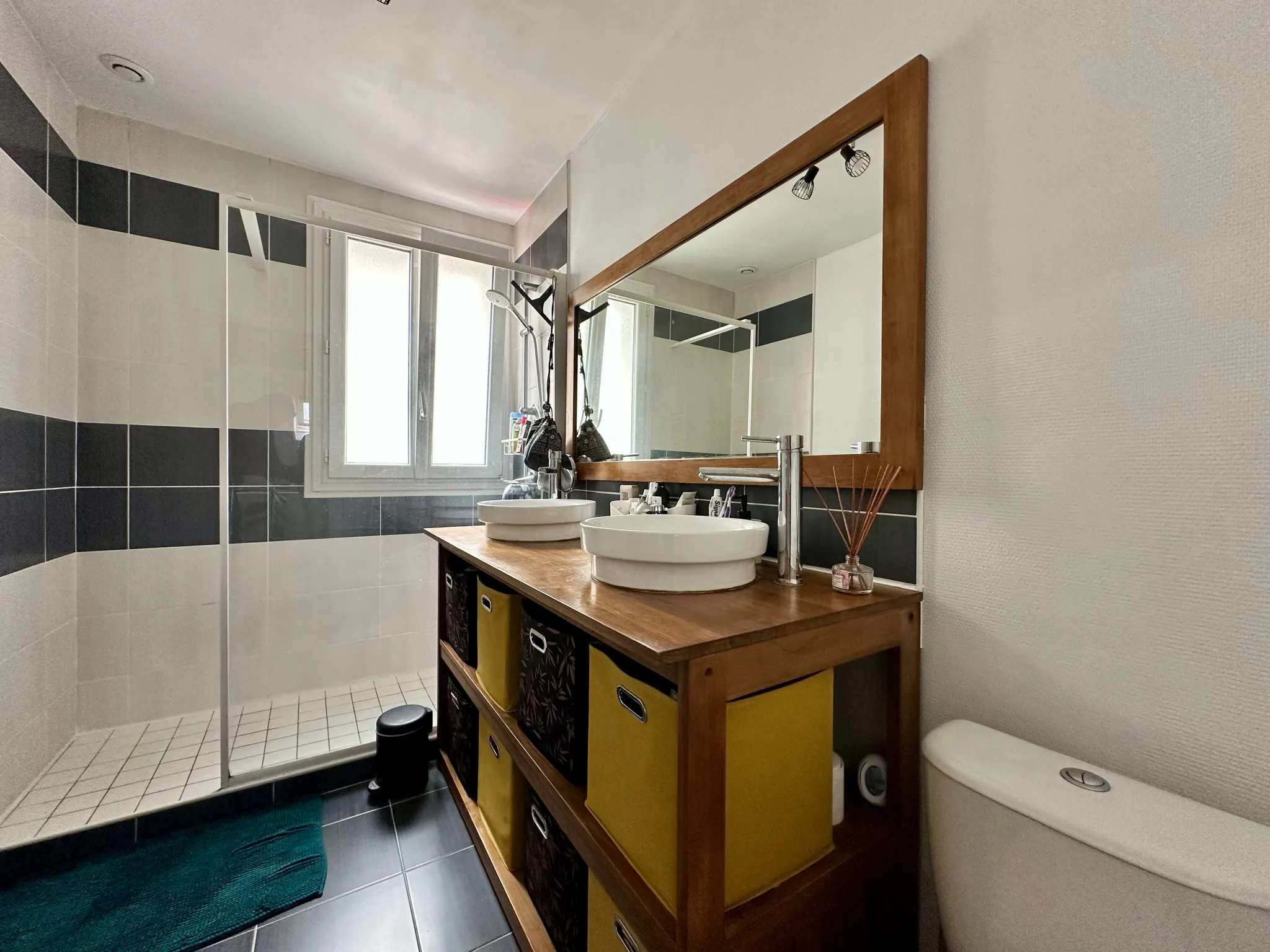 Maison de ville avec parking à vendre dans le quartier Monod au Le Mans 