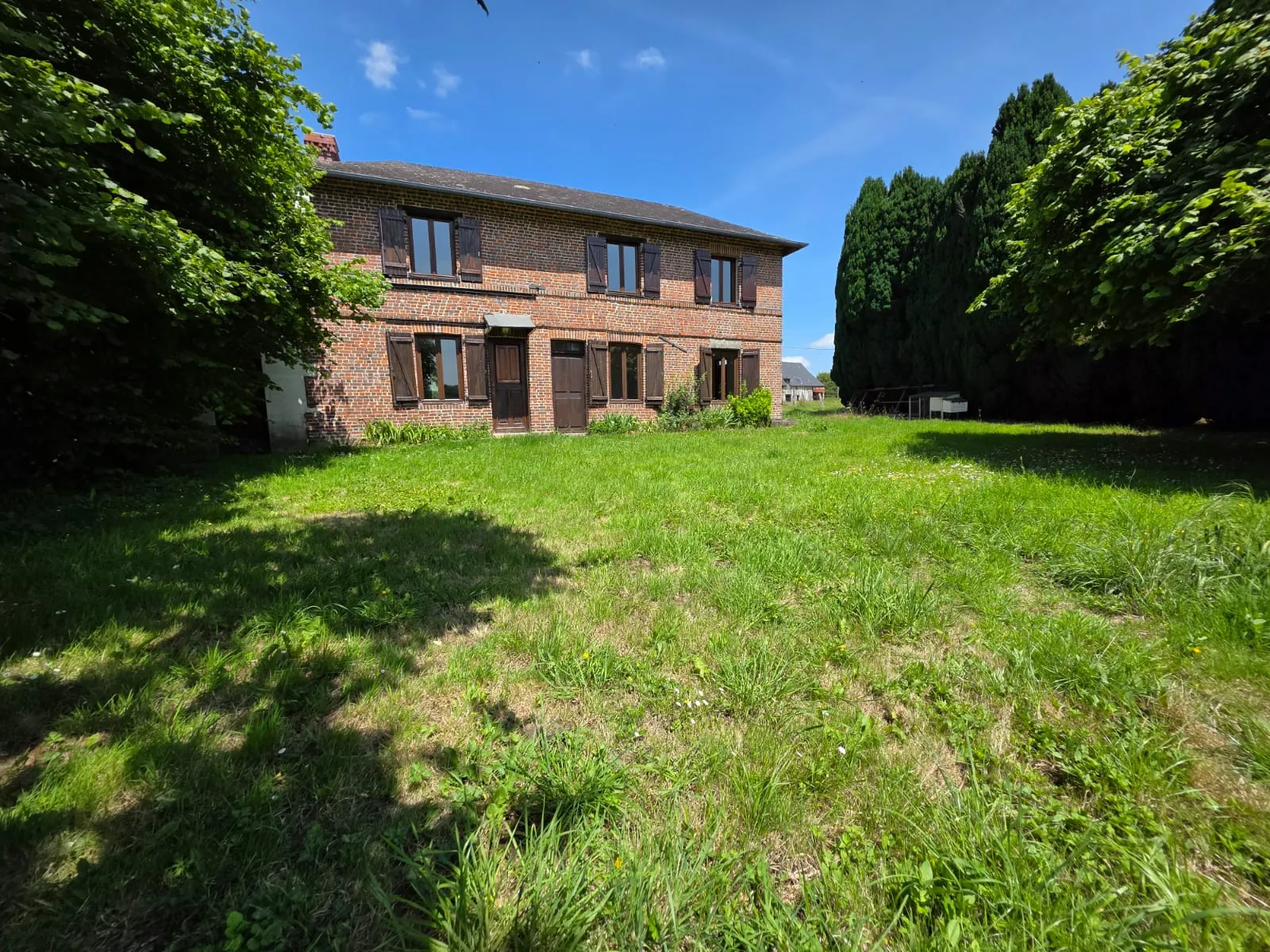 Maison en brique à vendre à Cormeilles, vue vallée, environnement paisible