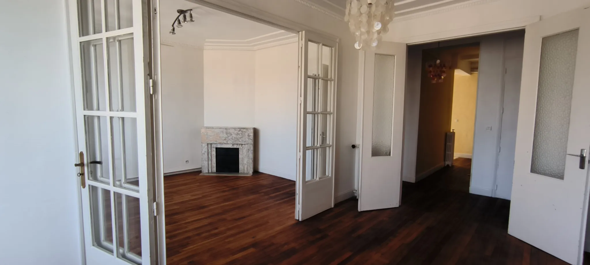 Appartement de luxe à Rodez Place d'Armes avec vue sur la cathédrale