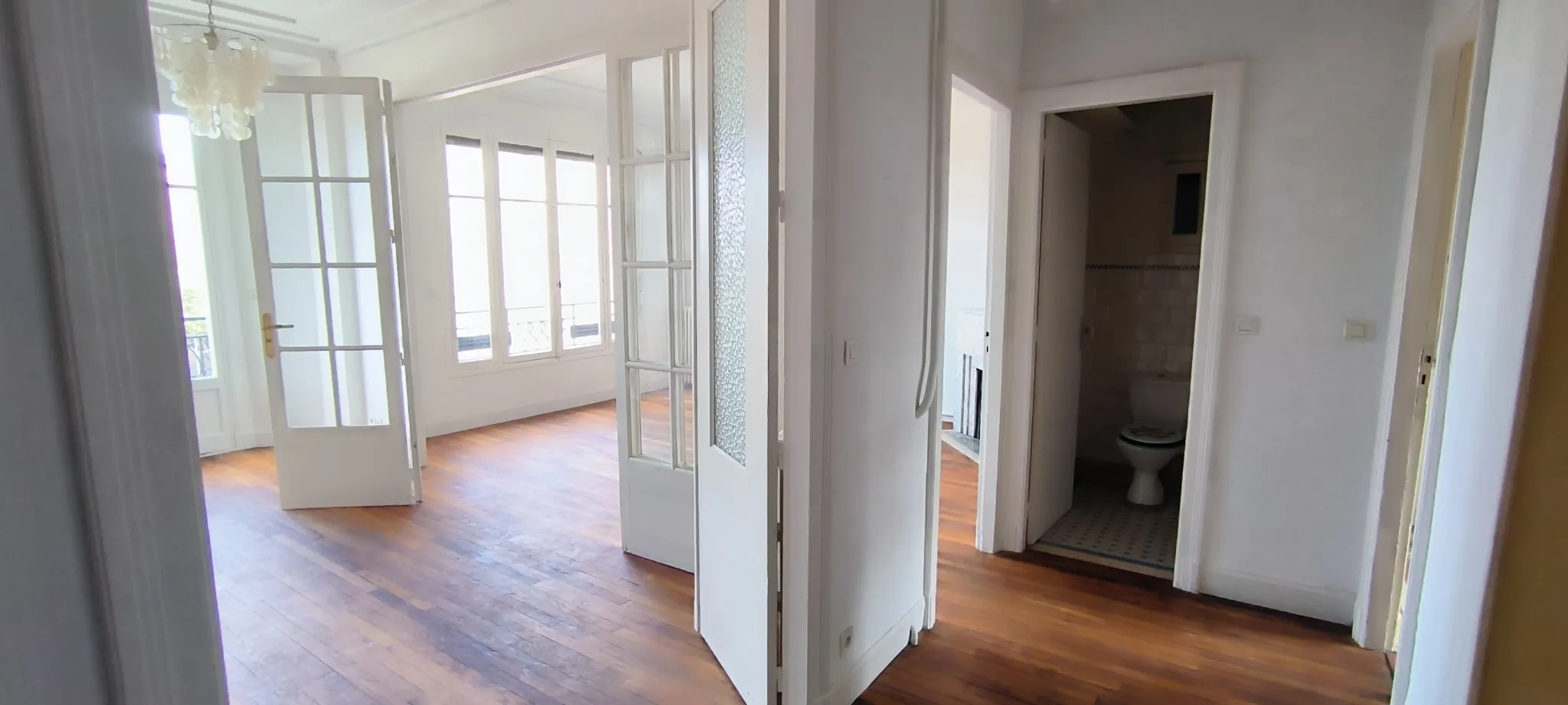 Appartement de luxe à Rodez Place d'Armes avec vue sur la cathédrale 