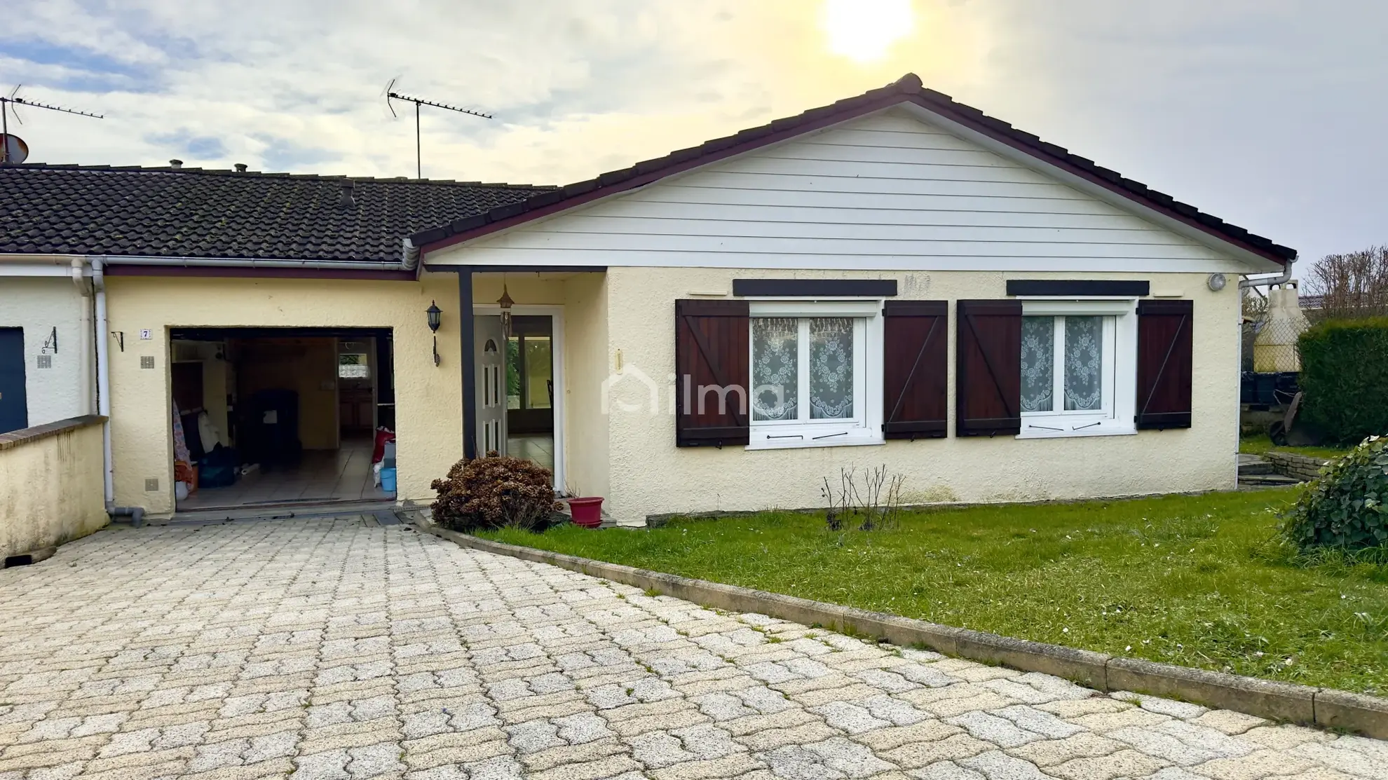 Maison de plain-pied à vendre à Trilport avec jardin et garage