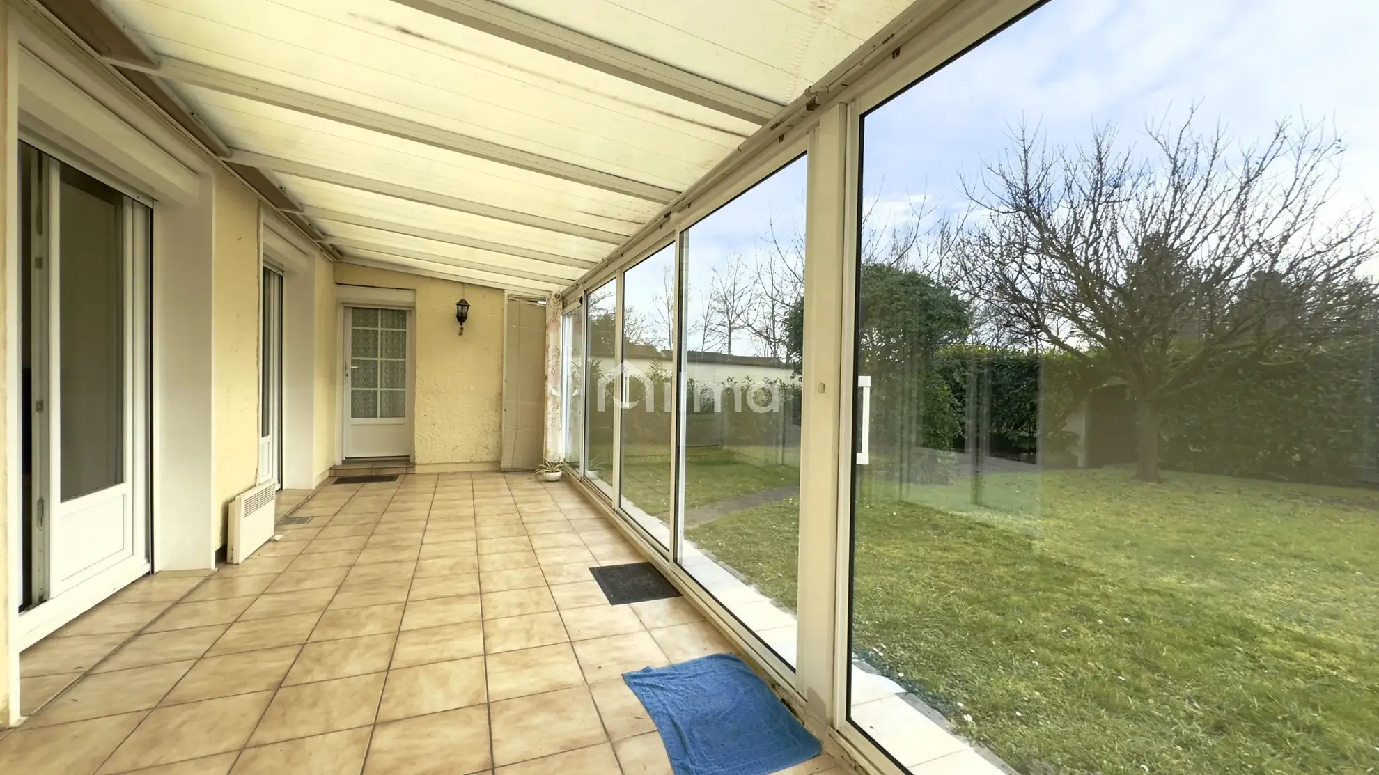 Maison de plain-pied à vendre à Trilport avec jardin et garage 