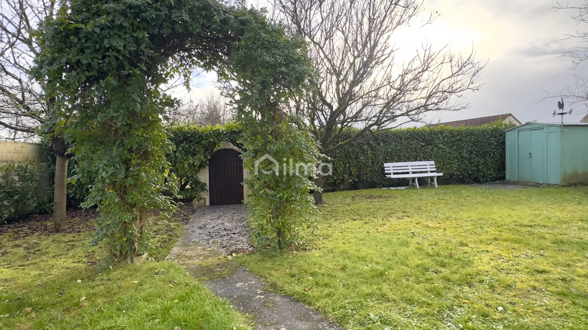 Maison de plain-pied à vendre à Trilport avec jardin et garage 