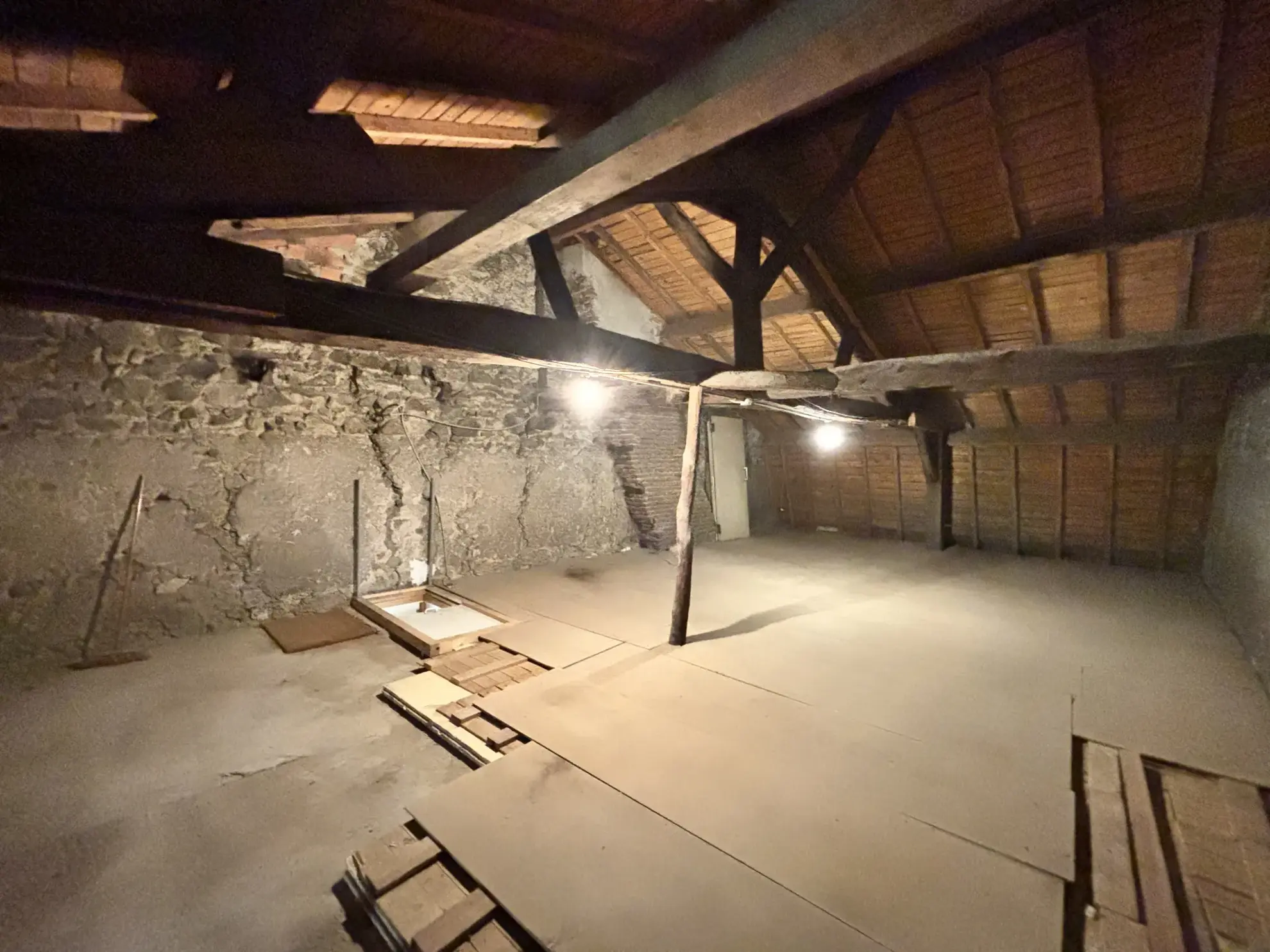 Maison de ville à vendre à Cusset, 116 m² avec garage et jardin 