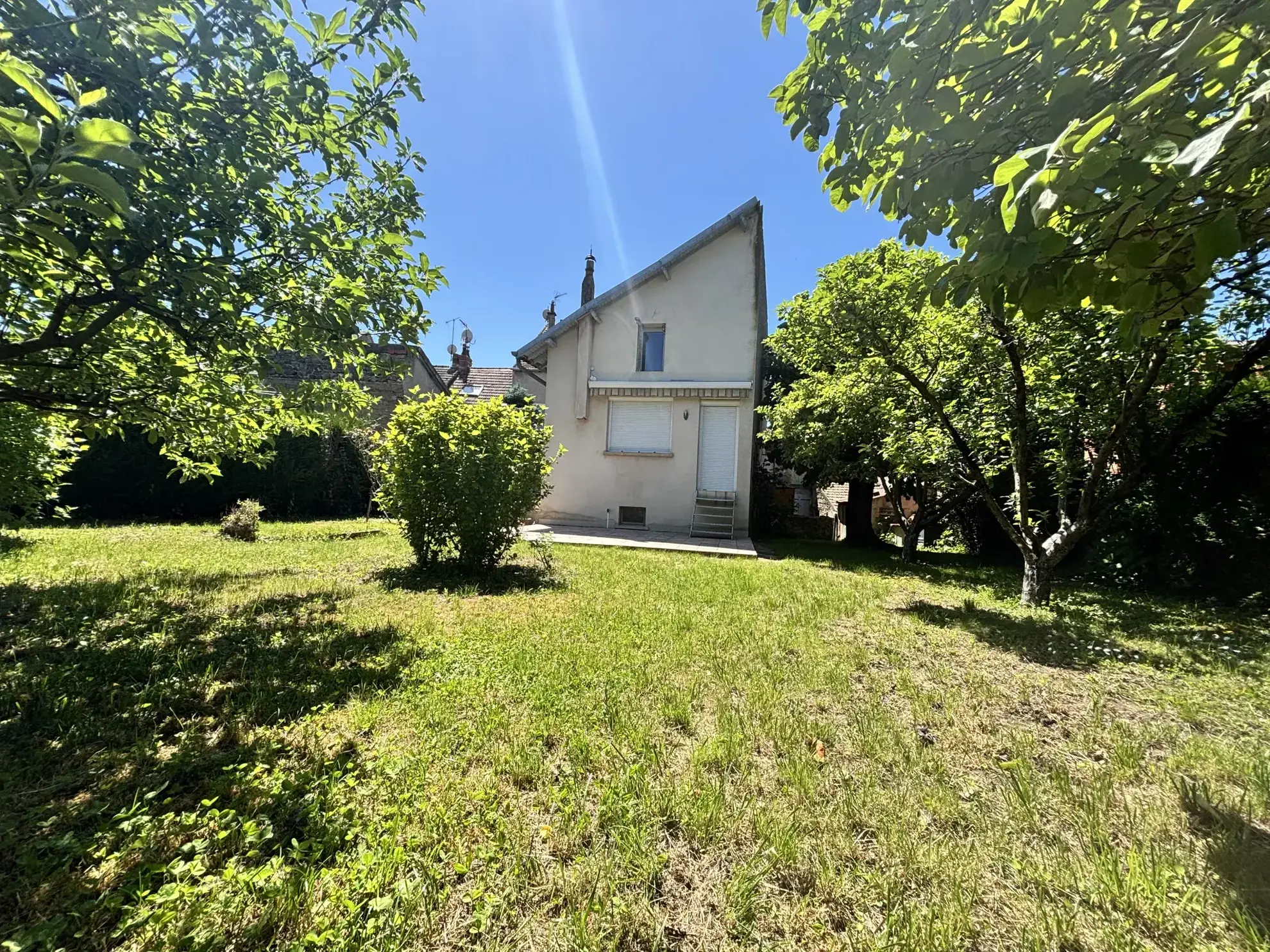 Maison de ville à vendre à Cusset, 116 m² avec garage et jardin